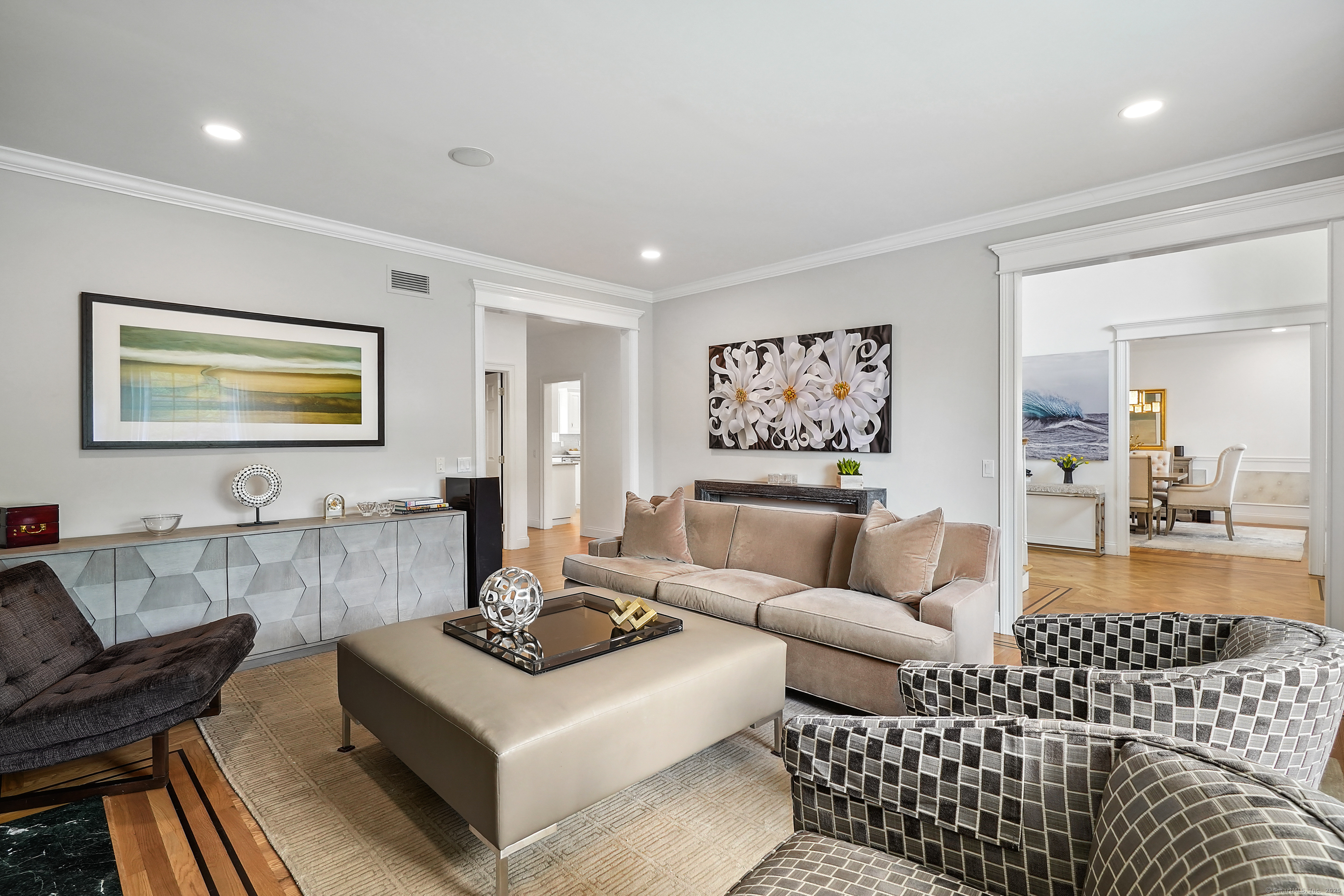 222 Roxbury Road