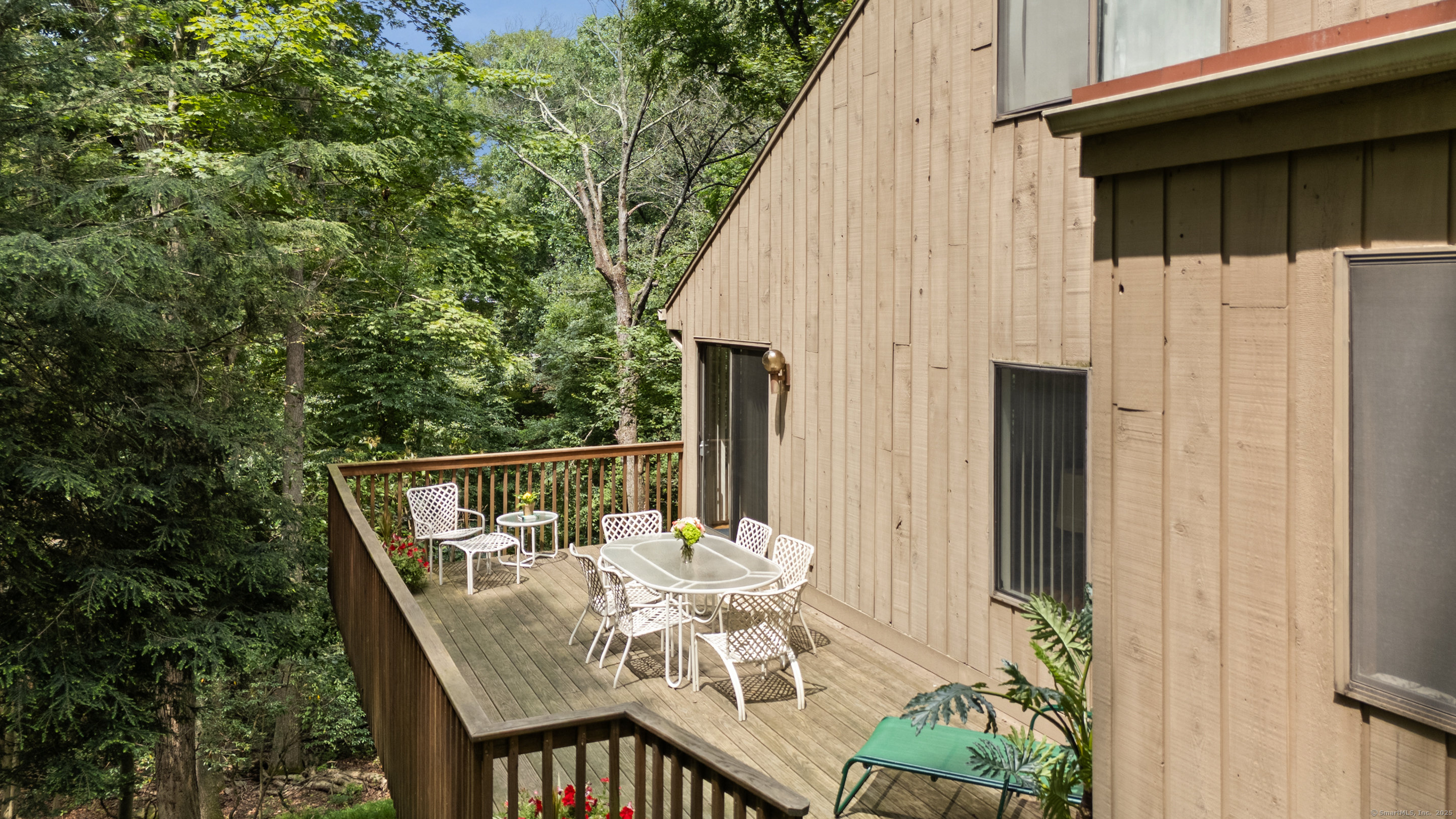 1016 Rock Rimmon Road