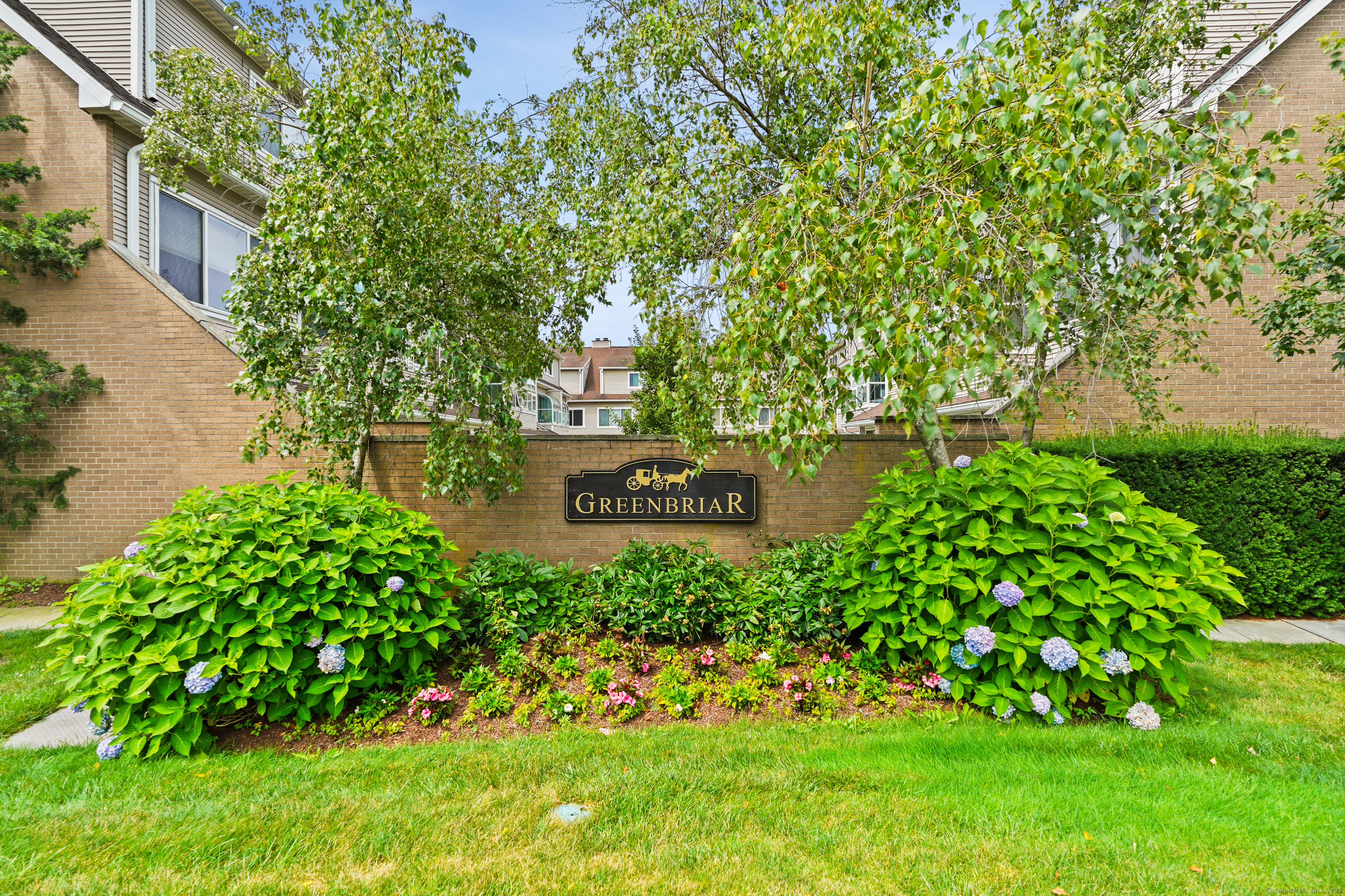 1900 Summer Street 25