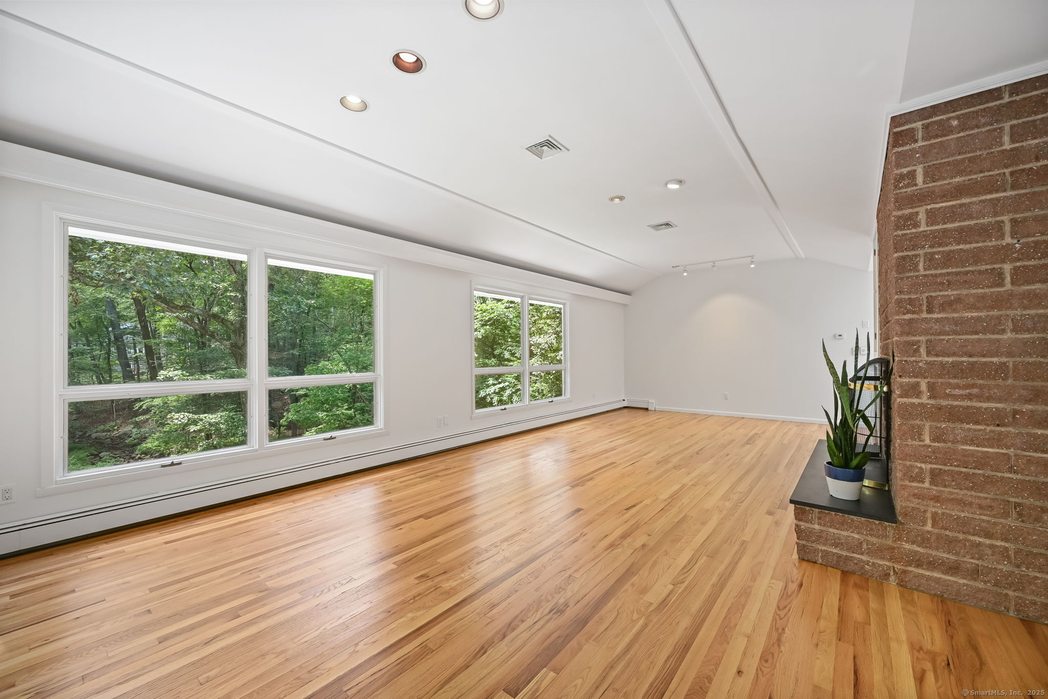 391 Sawmill Road