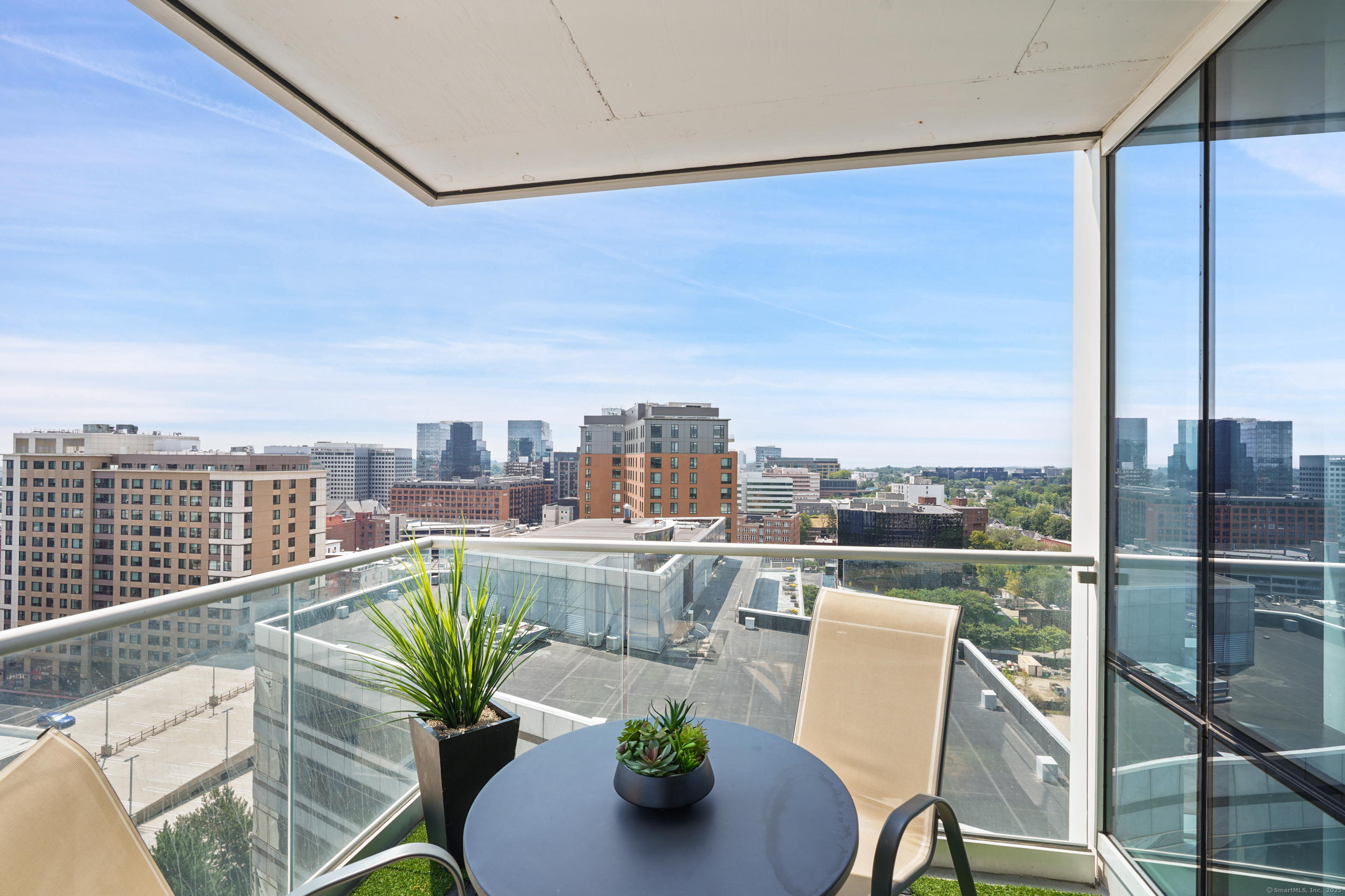 1 Broad Street 17G