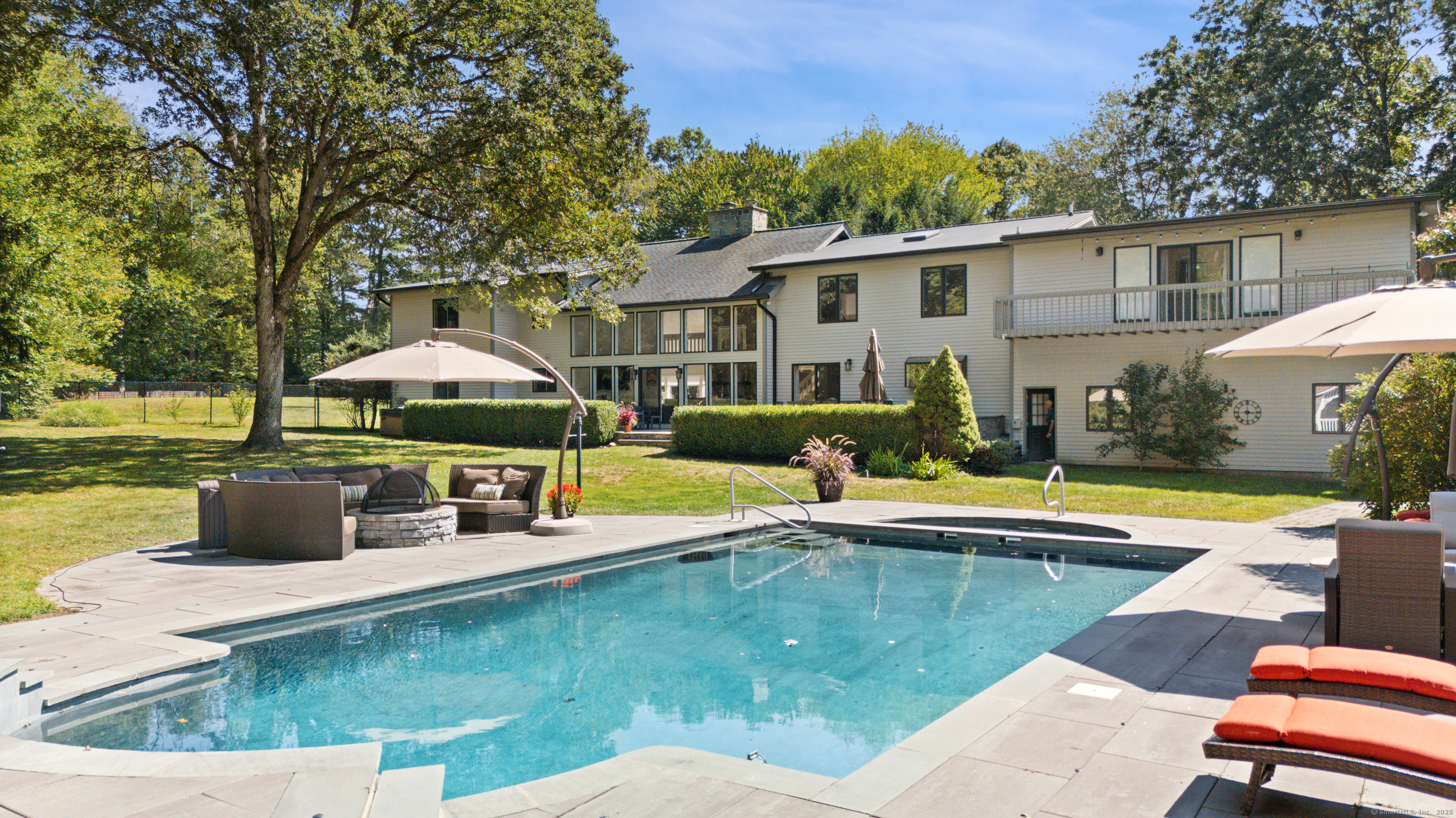 71 North Lake Drive