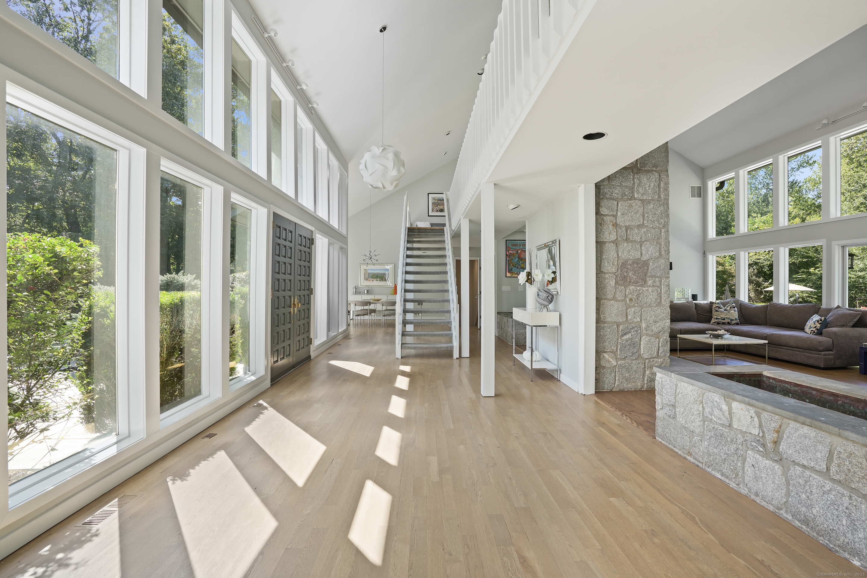 71 North Lake Drive