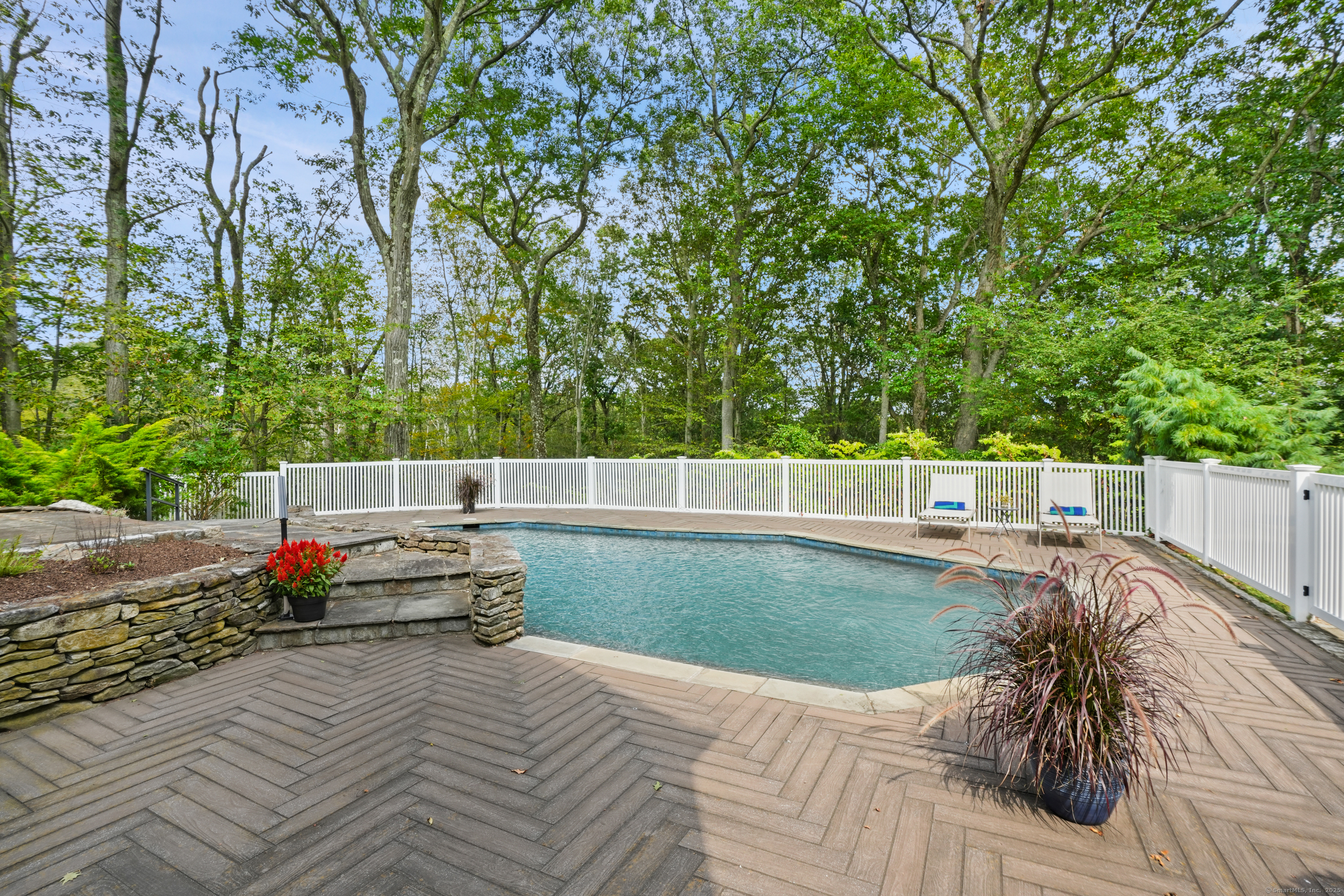 81 Fox Ridge Road