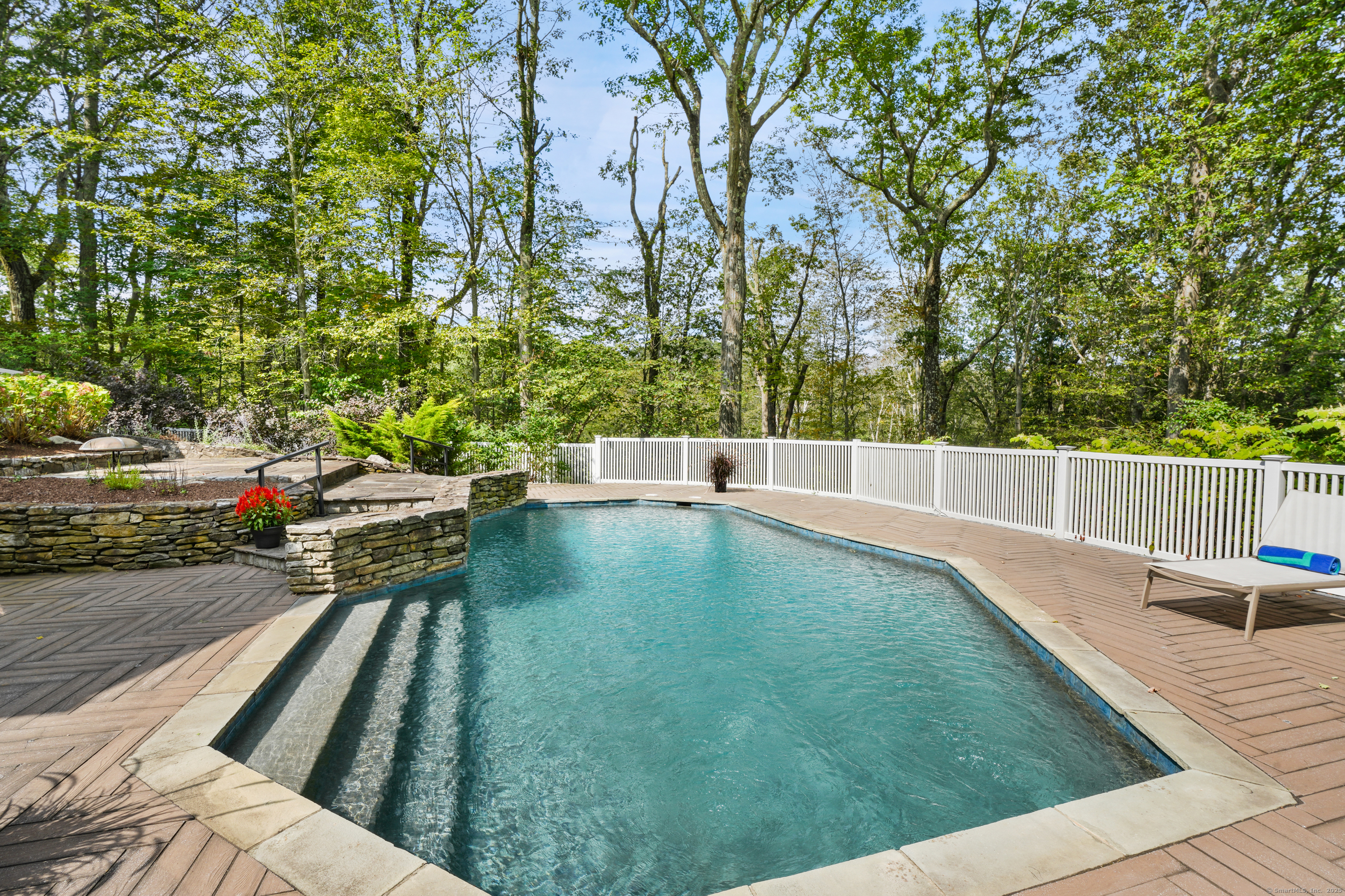 81 Fox Ridge Road