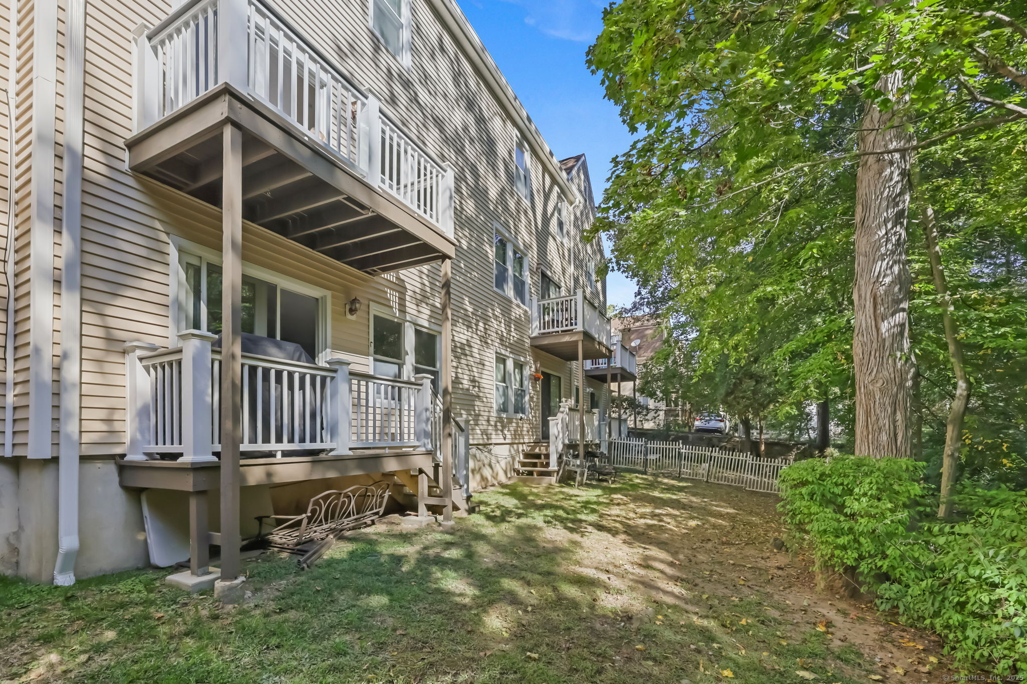 95 Columbus Place APT 6