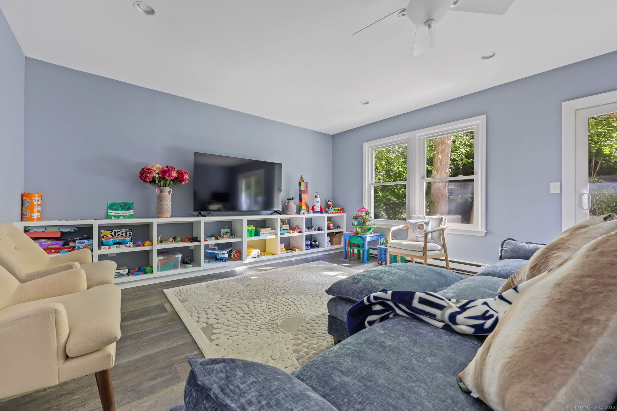 95 Columbus Place APT 6