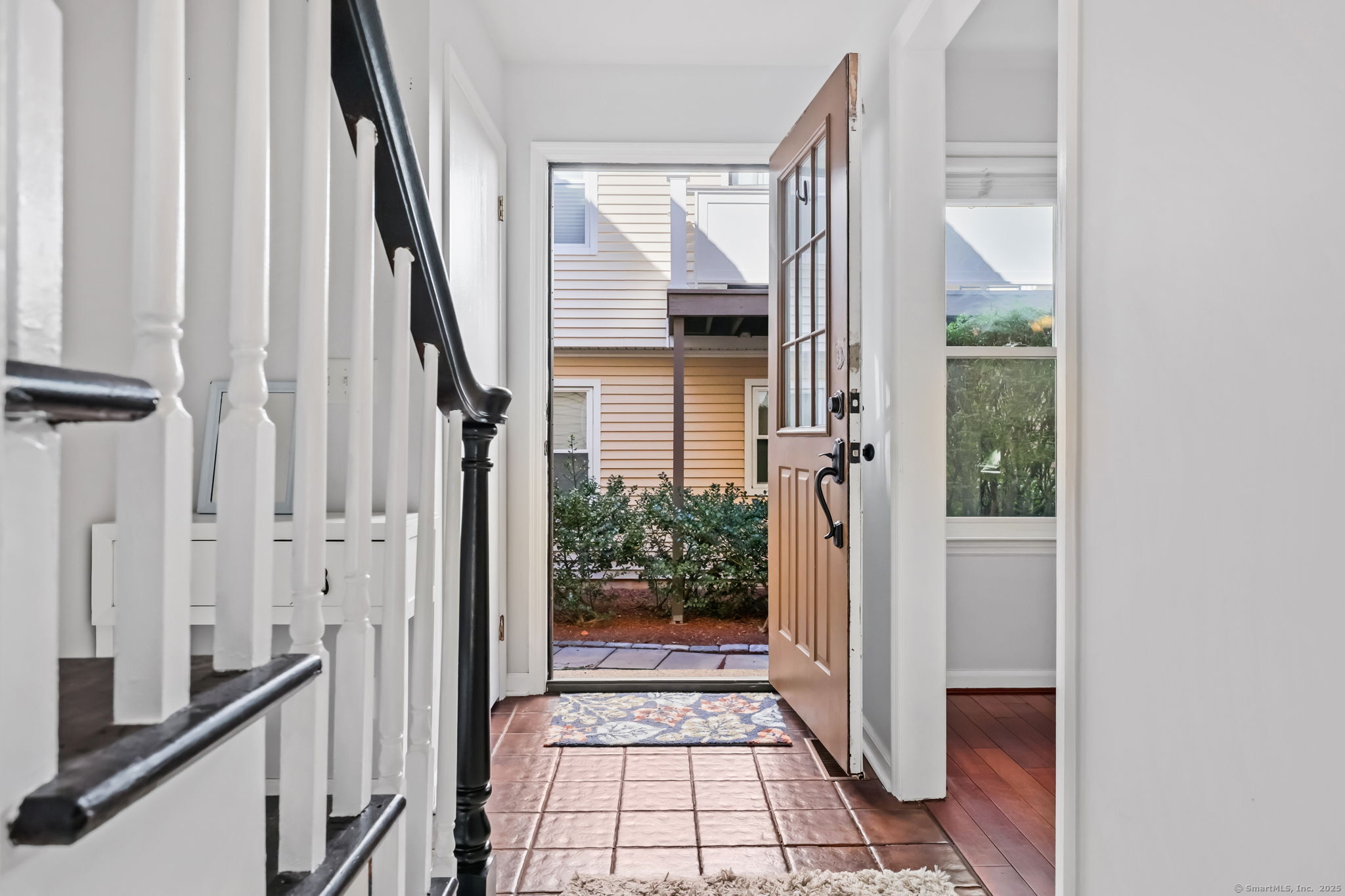 95 Columbus Place APT 6