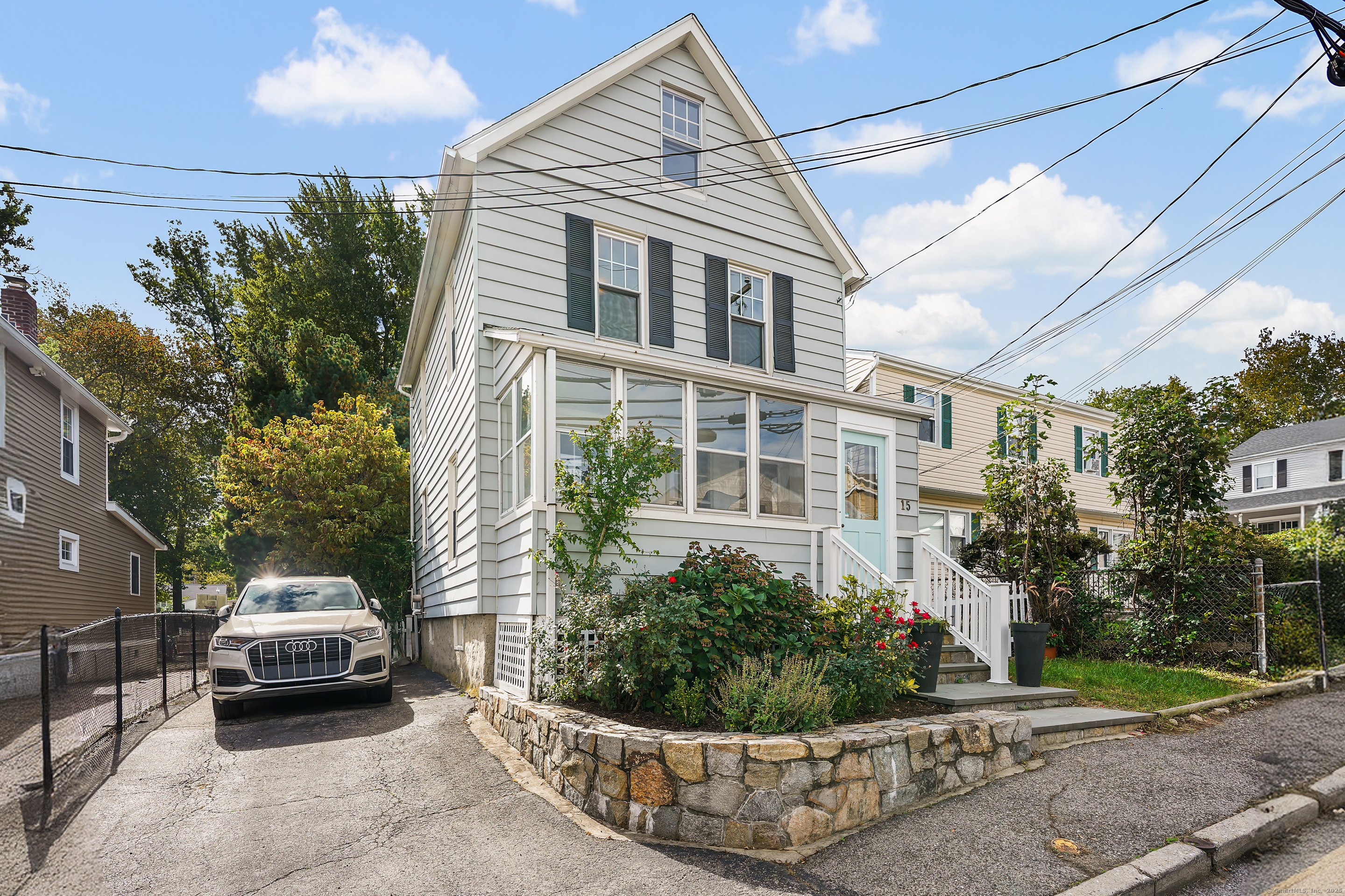 15 Mathews Street