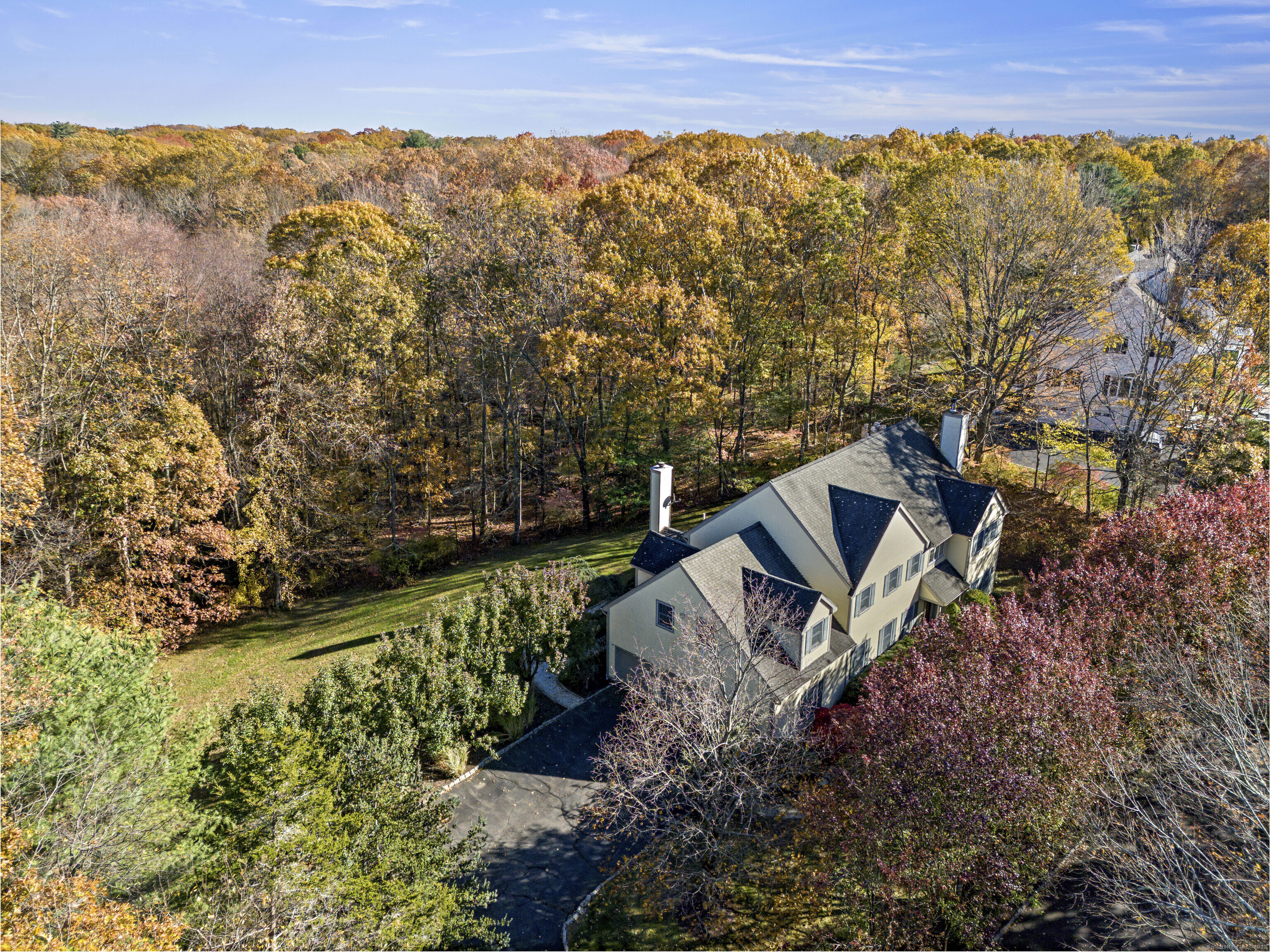 77 Fox Glen Drive