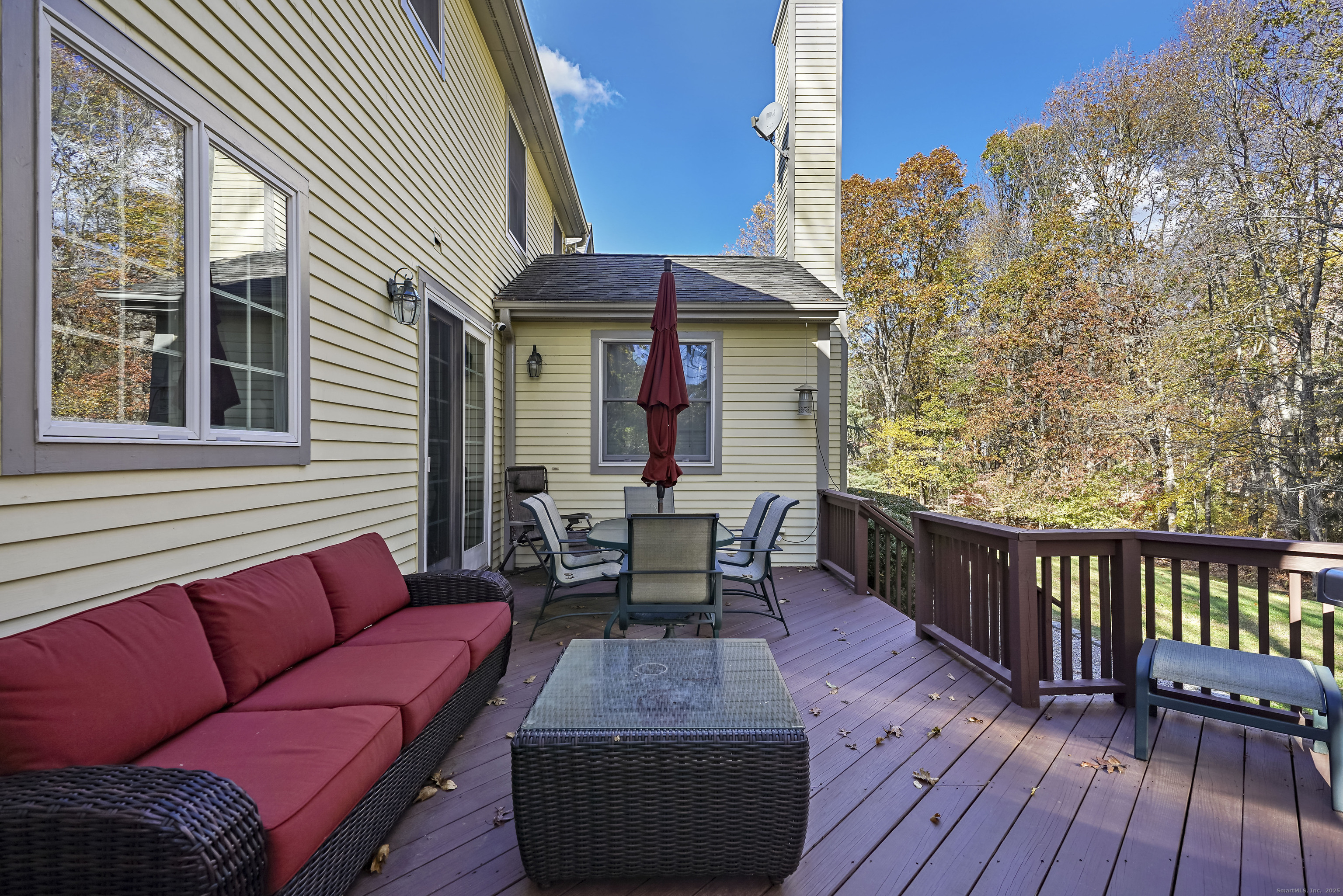 77 Fox Glen Drive