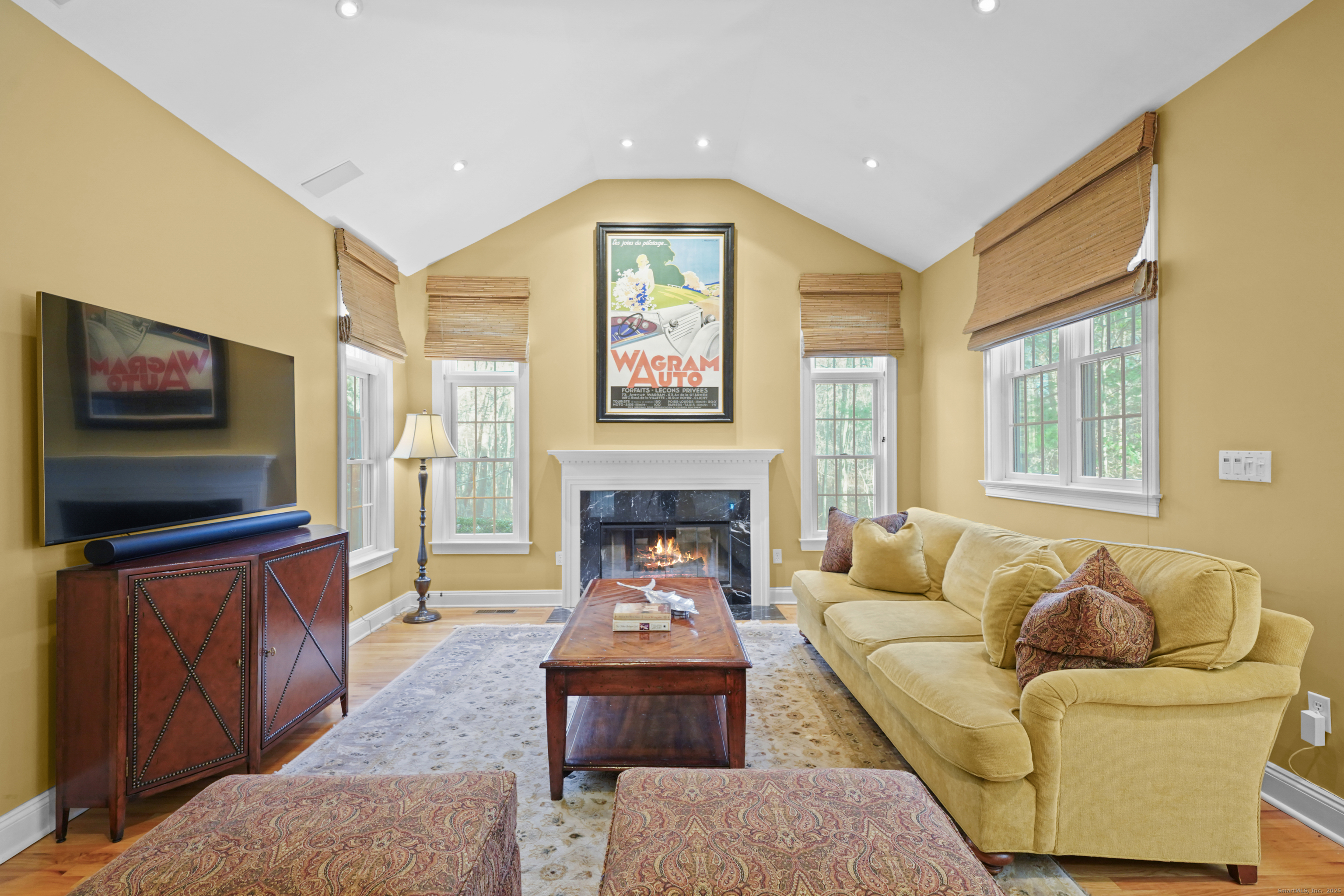 77 Fox Glen Drive