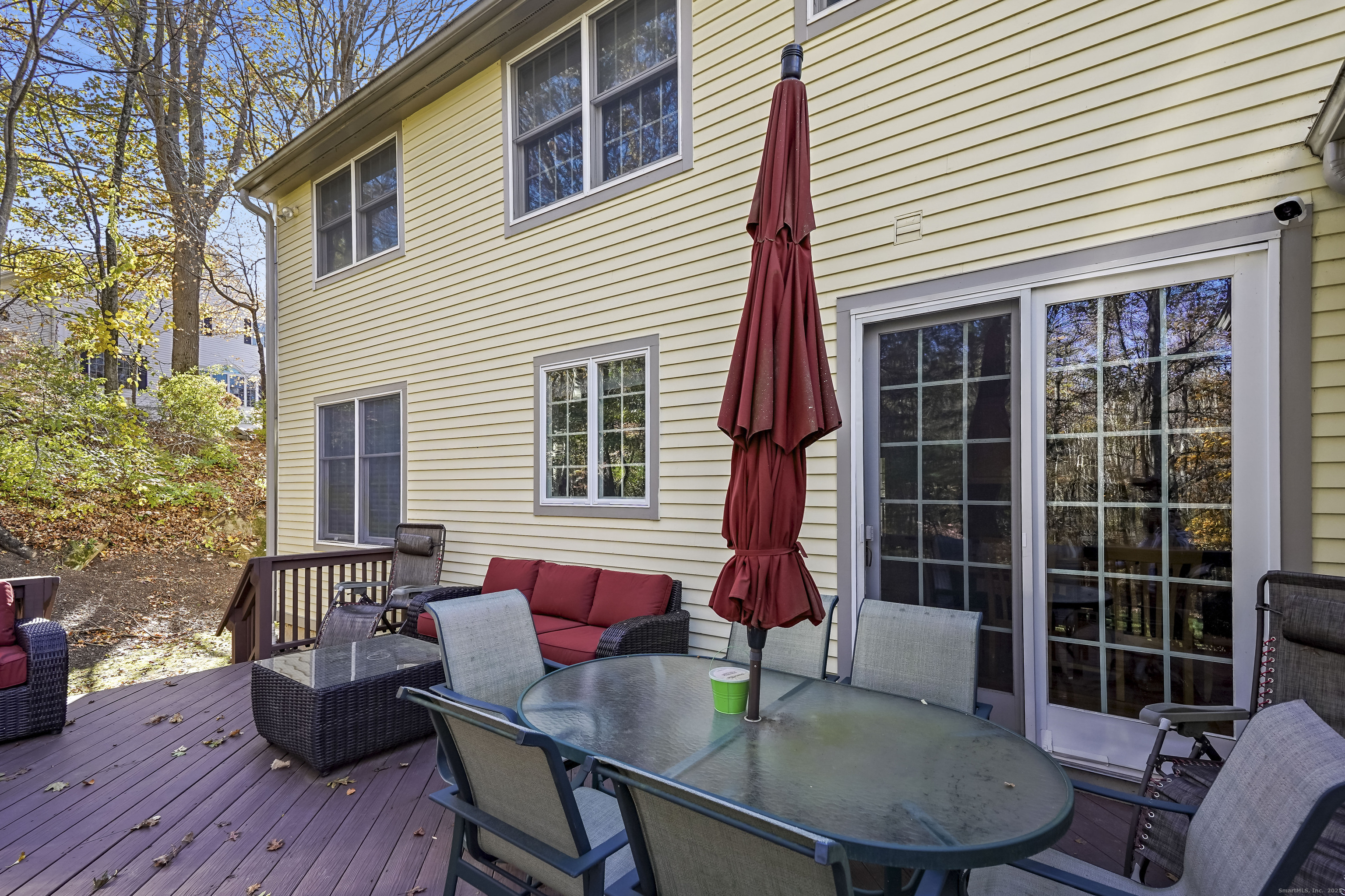 77 Fox Glen Drive