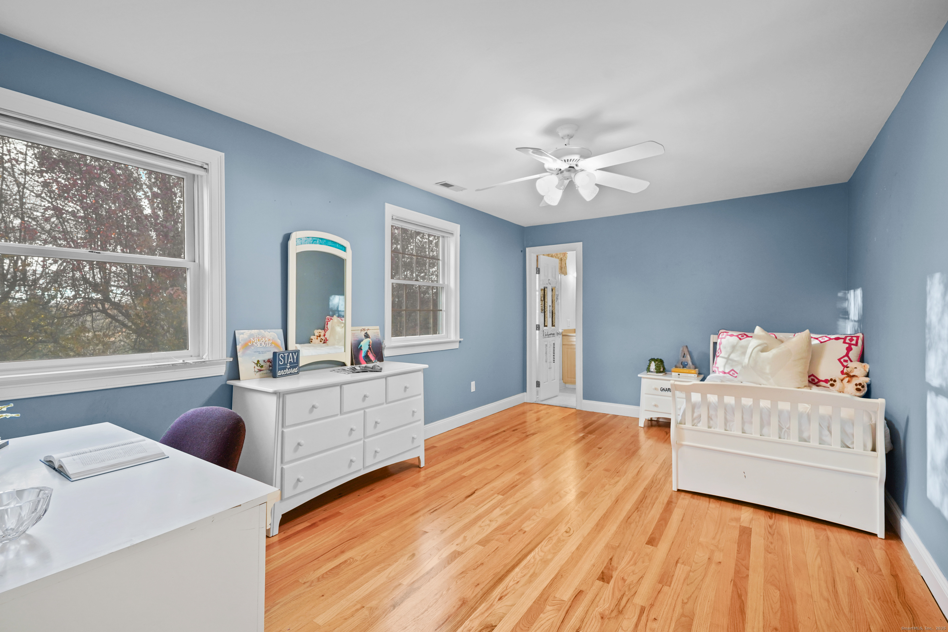 77 Fox Glen Drive
