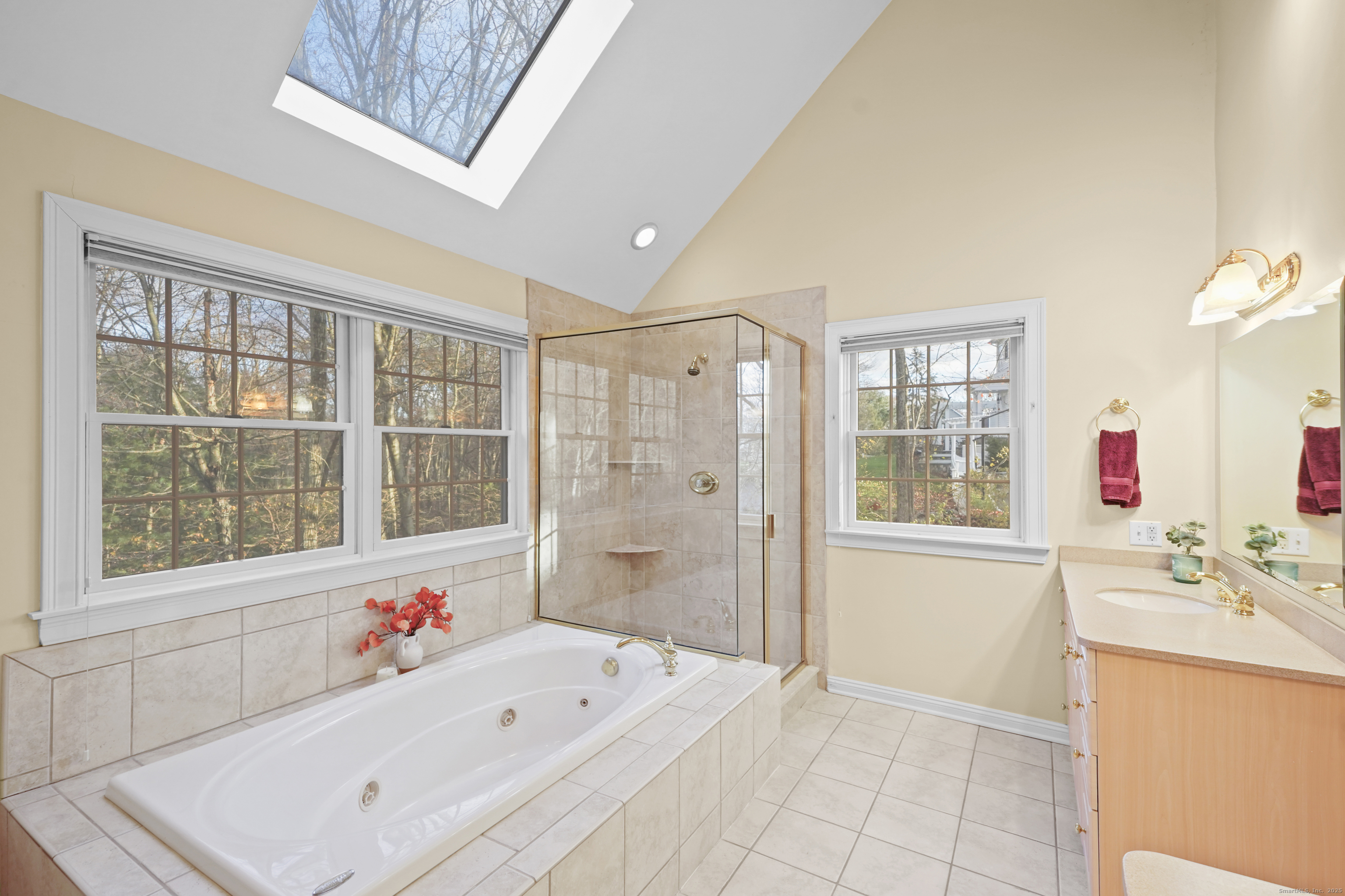 77 Fox Glen Drive