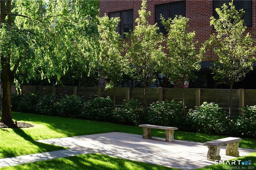 700 Summer Street APT 1M