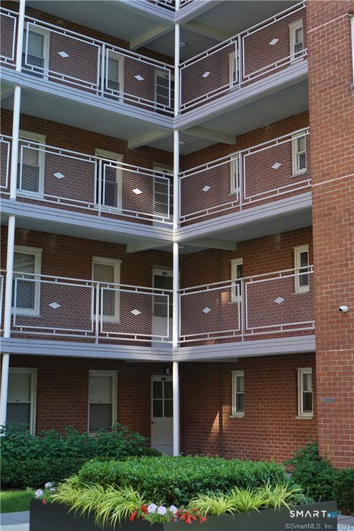 700 Summer Street APT 1M