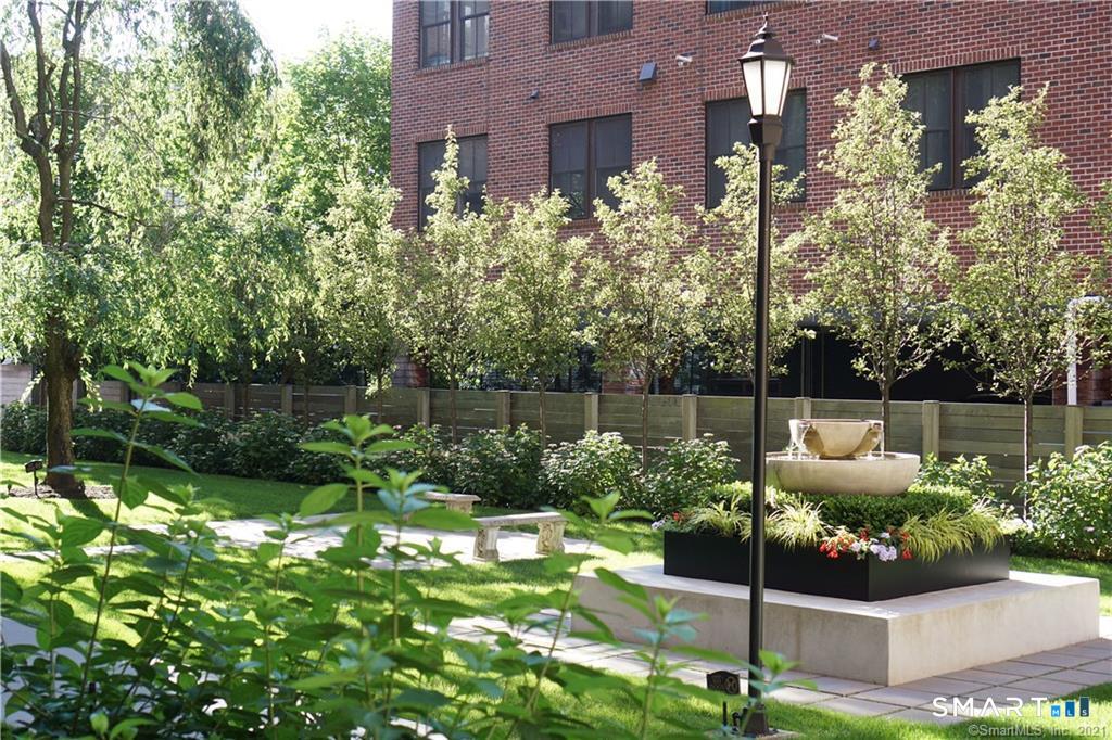 700 Summer Street APT 1M