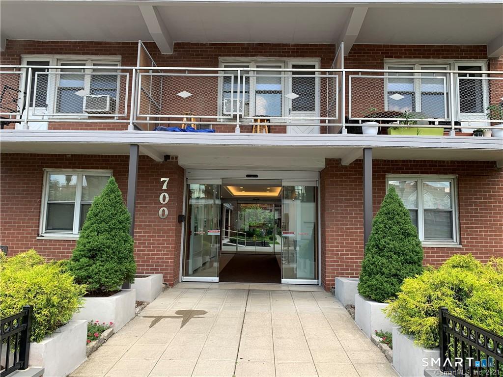 700 Summer Street APT 1M