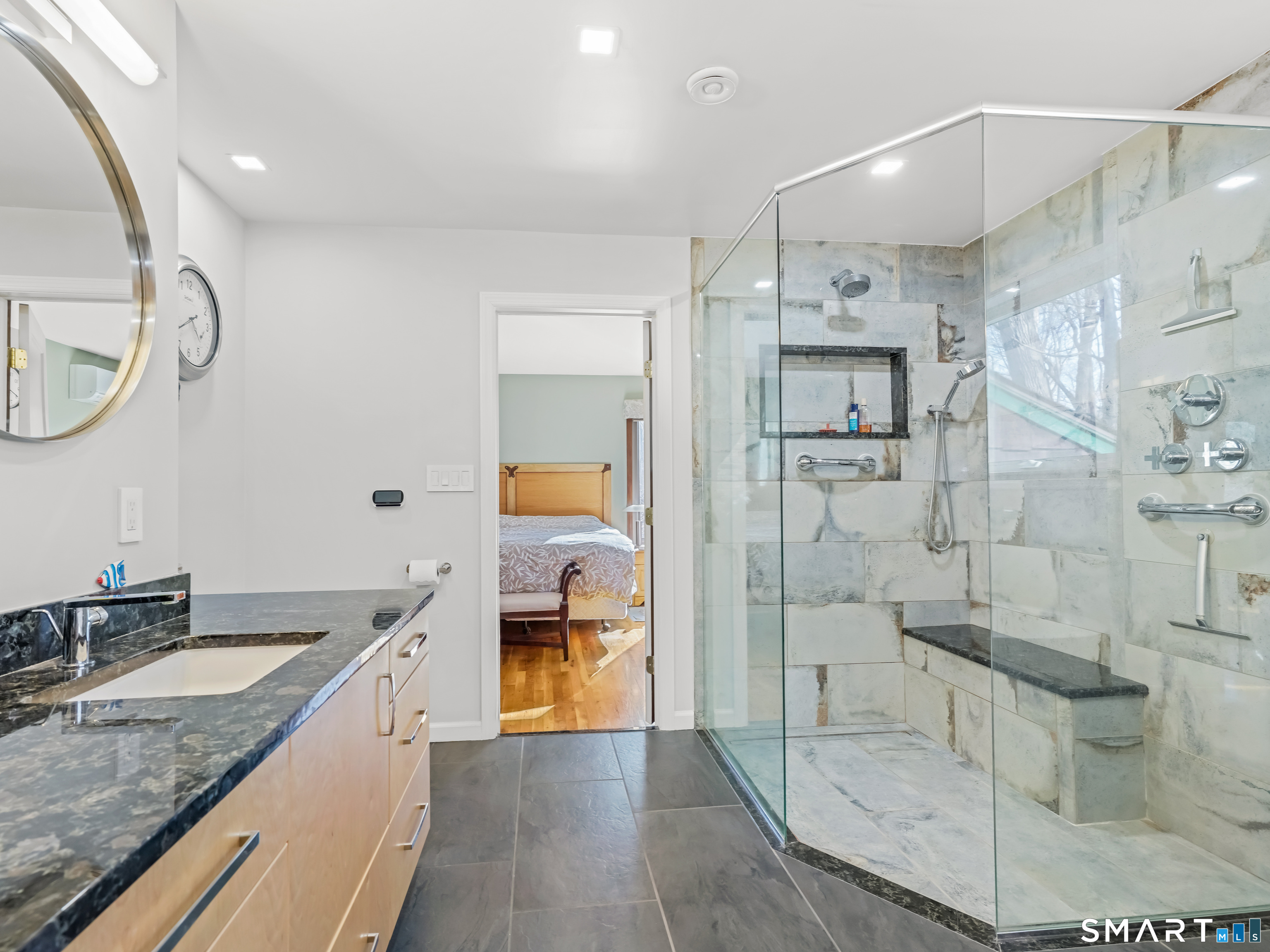 208 Cascade Road