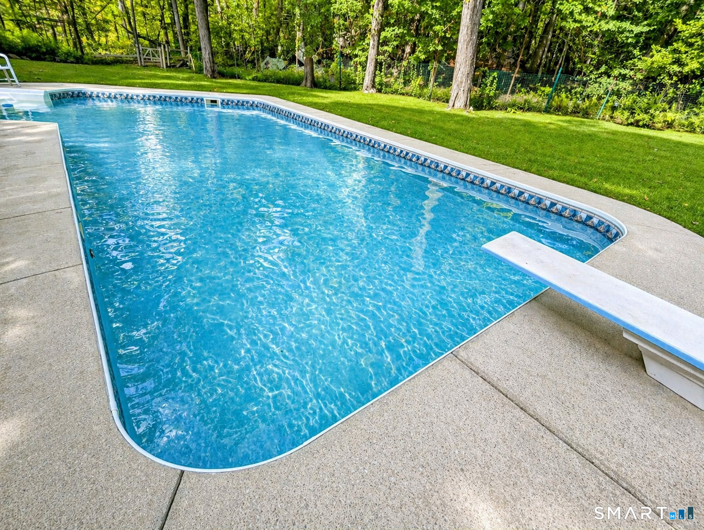 18 Ledgewood Road