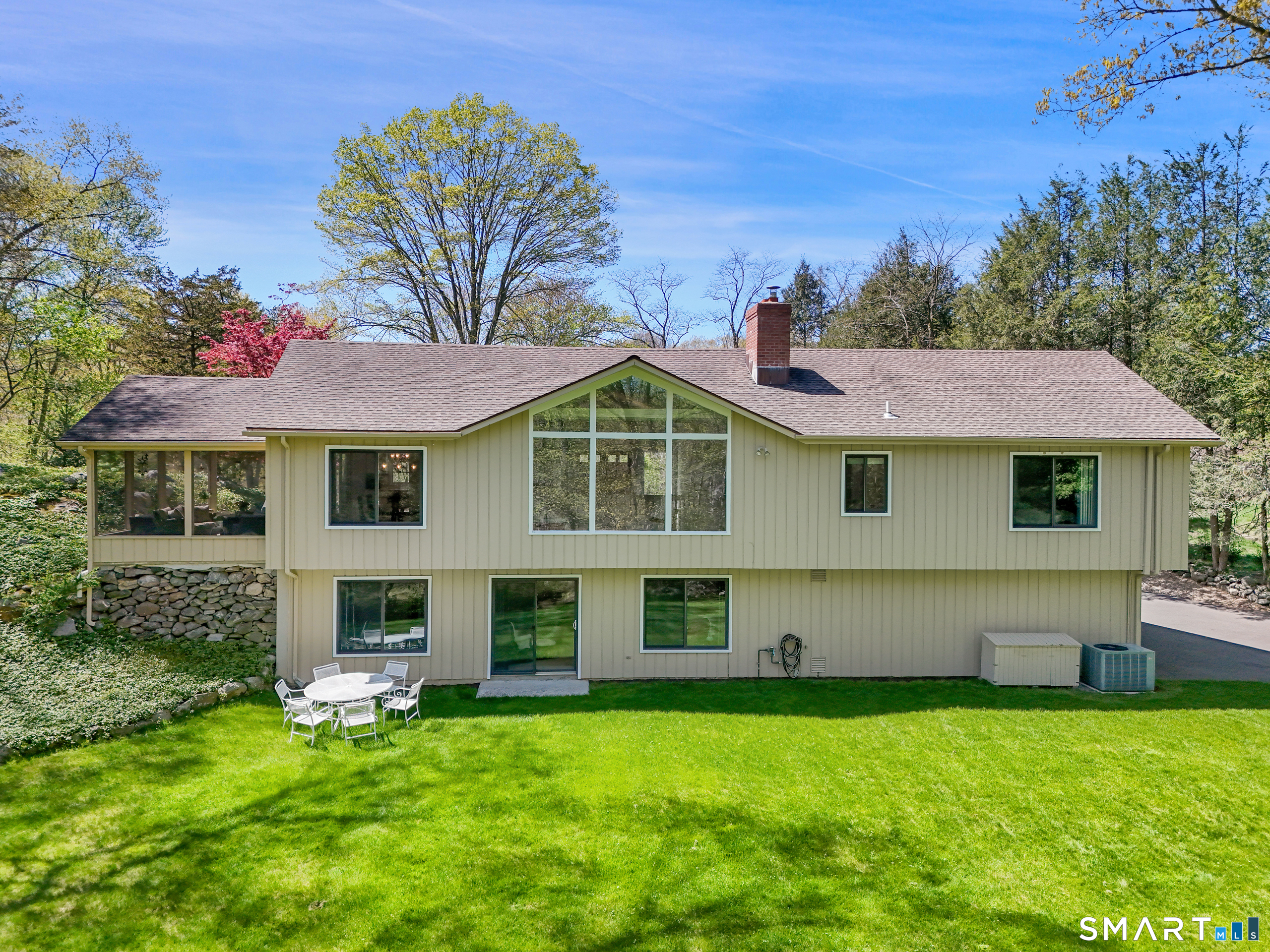 2525 Long Ridge Road