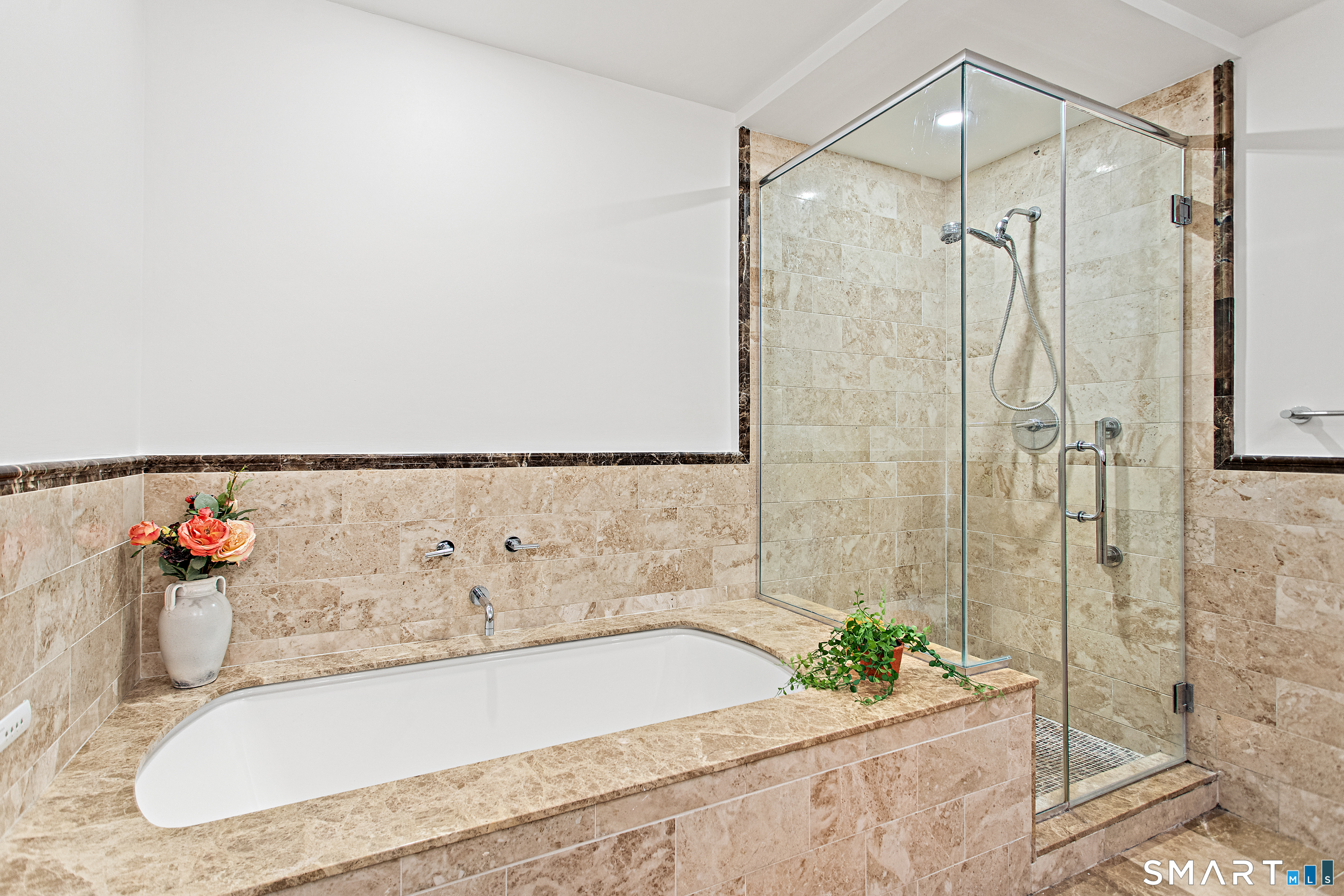 1 Broad Street Unit: 10B