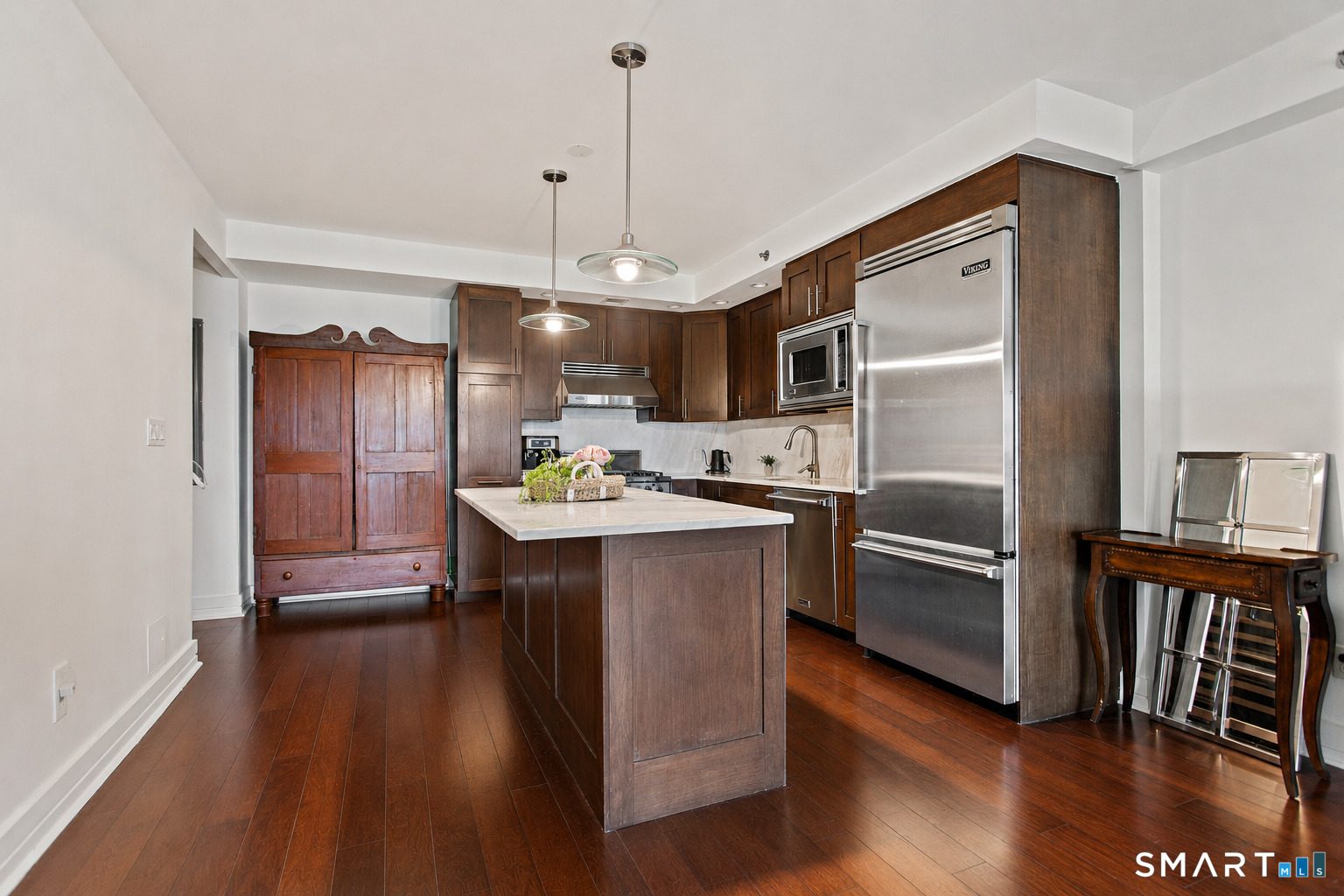 1 Broad Street Unit: 10B