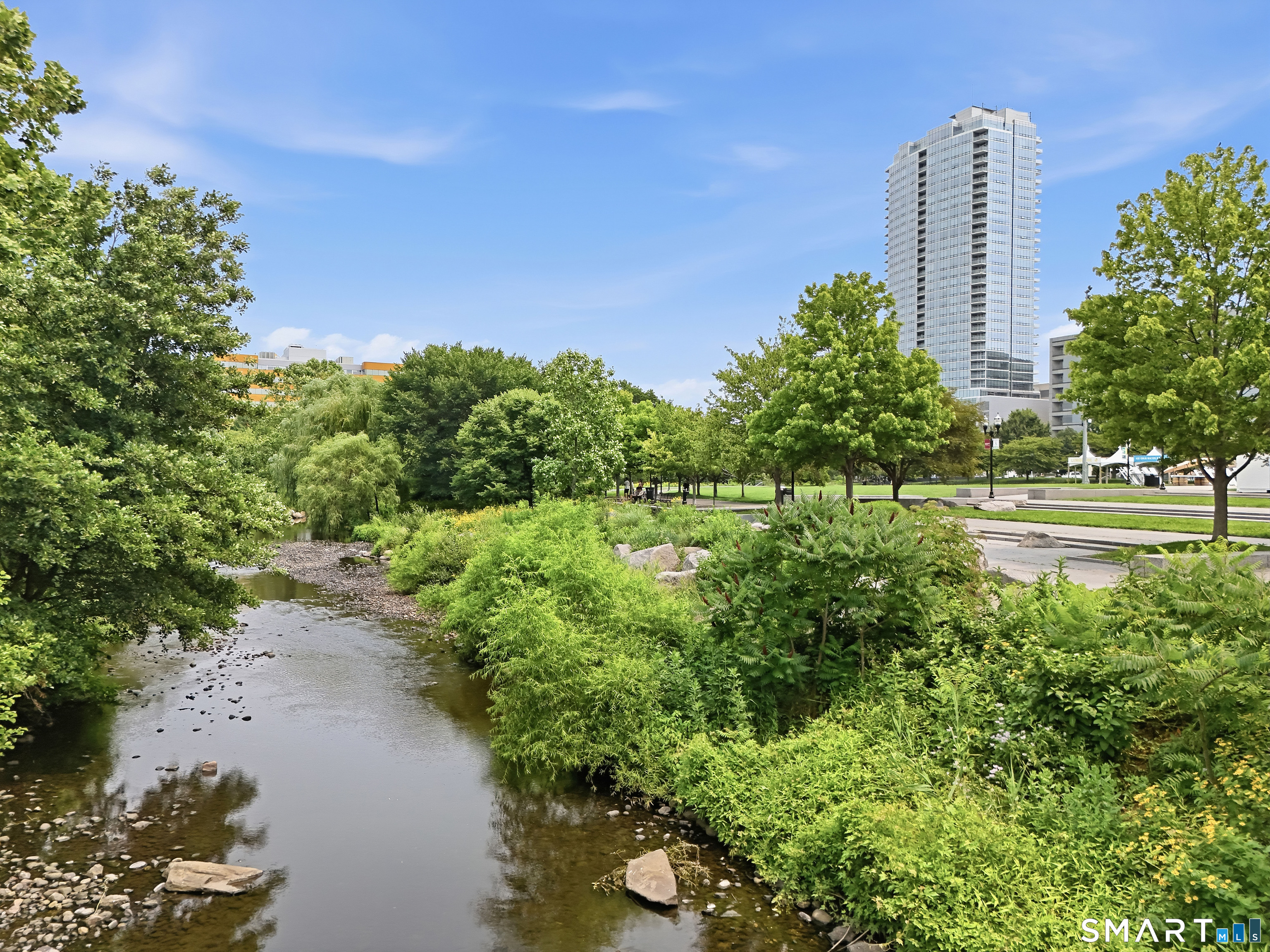 1 Broad Street Unit: 10B