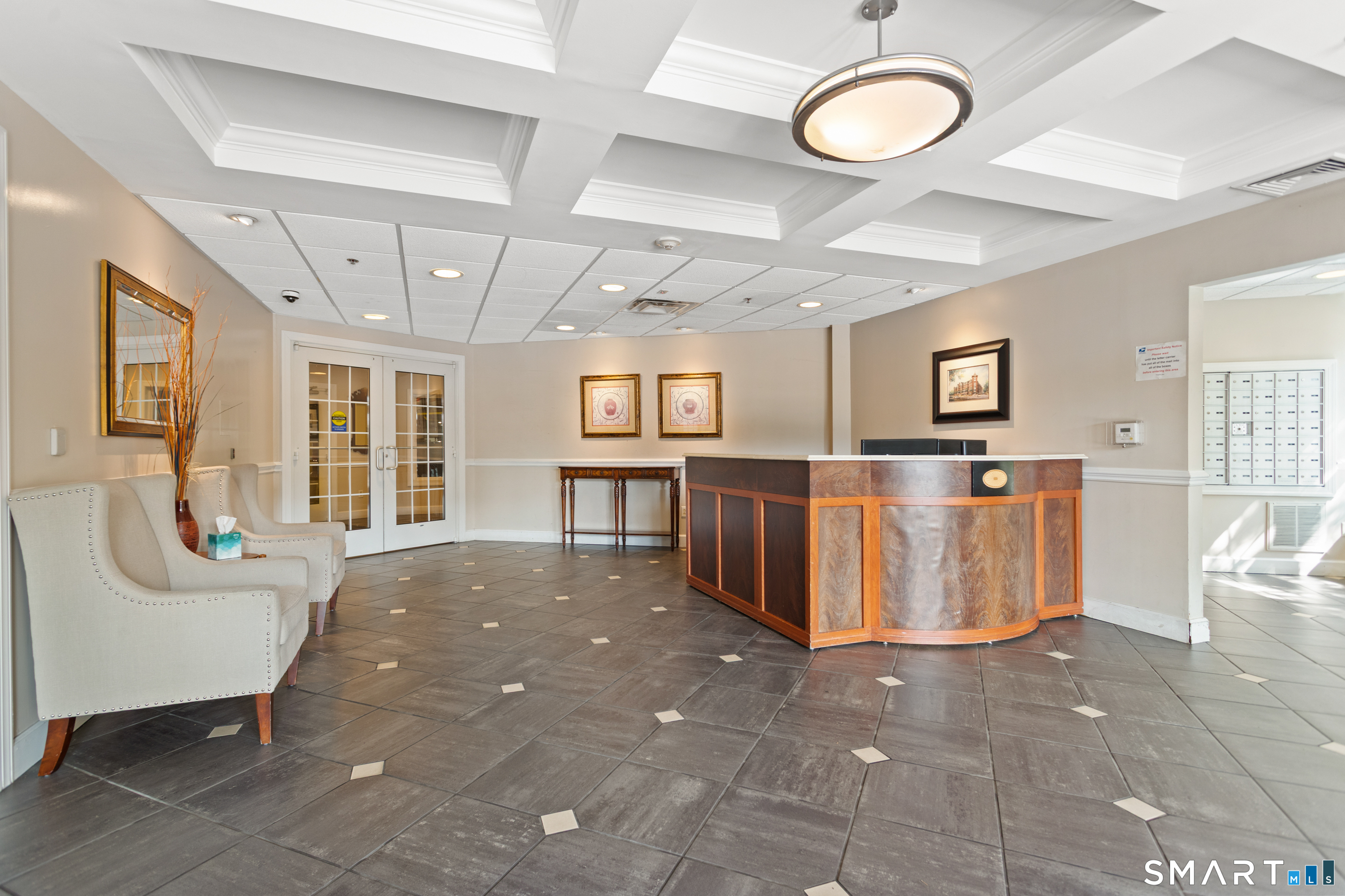 35 W Broad Street Unit: 305