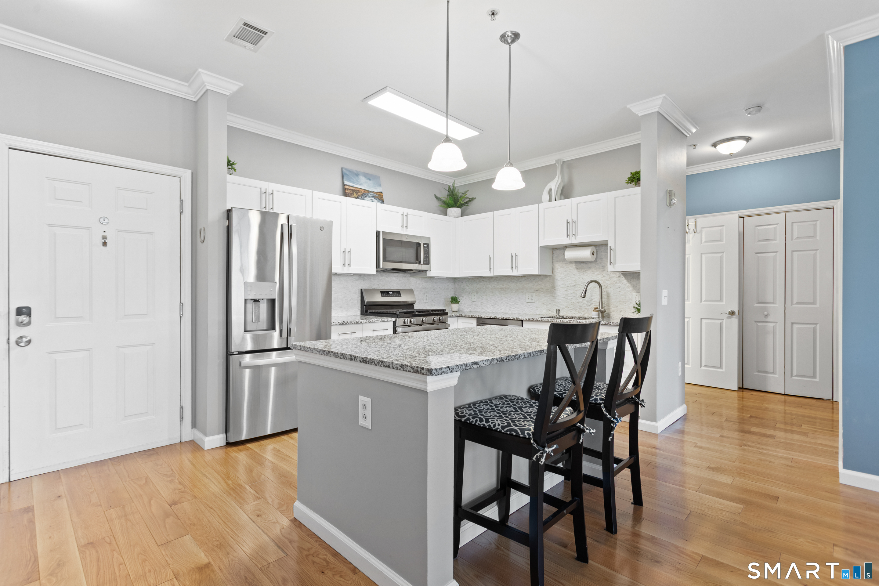 35 W Broad Street Unit: 305
