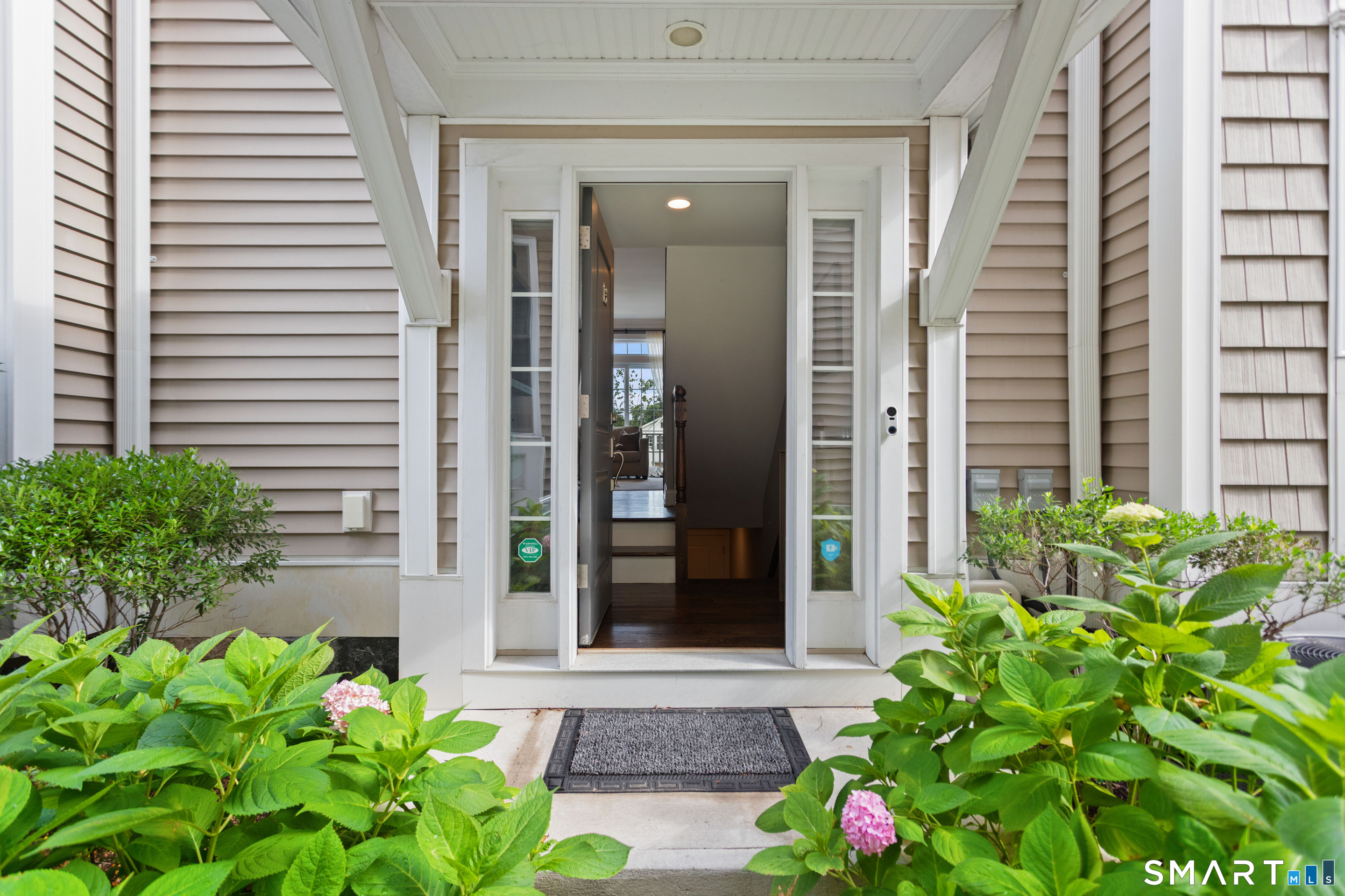 91 W Broad Street Unit: APT 13