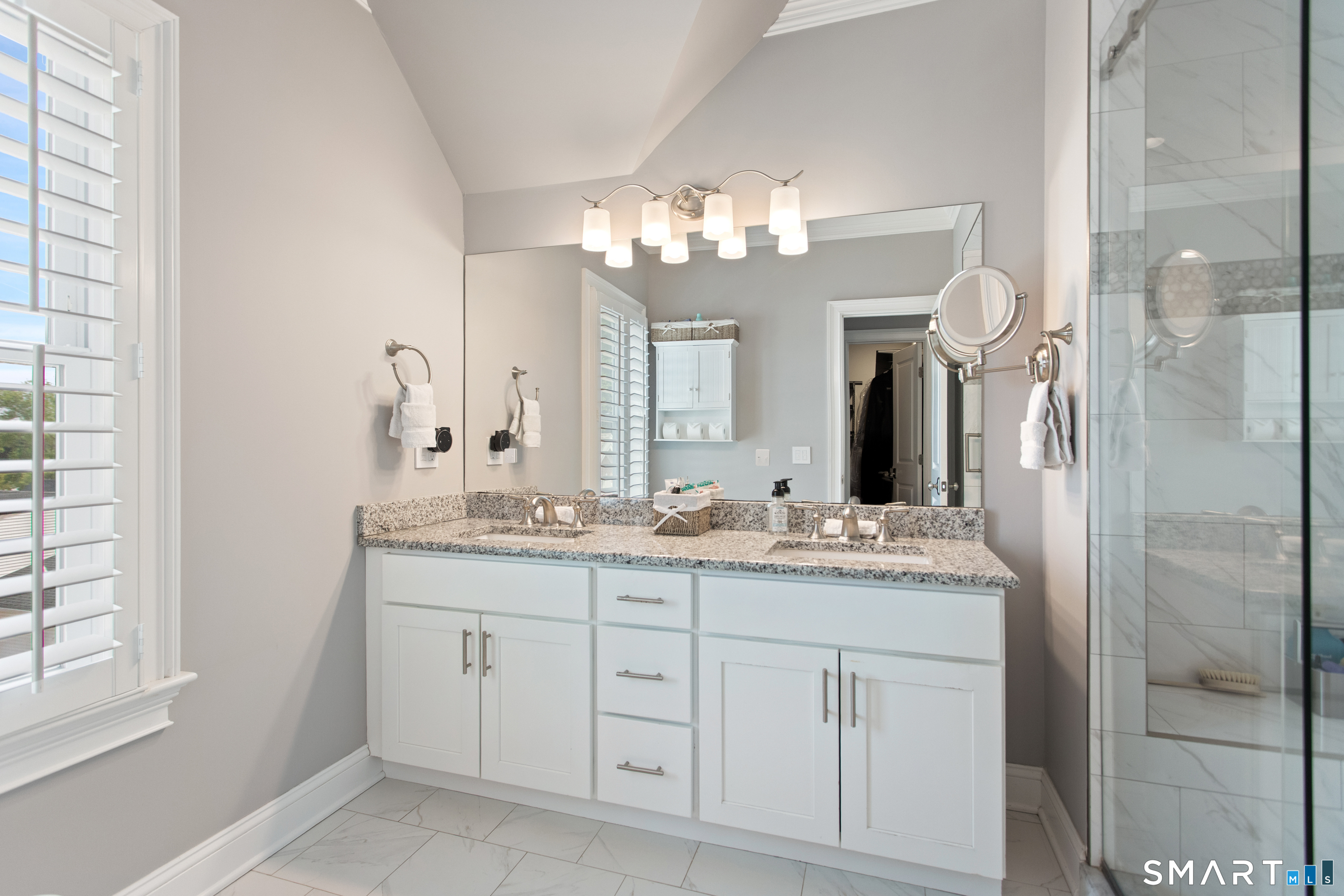 91 W Broad Street Unit: APT 13