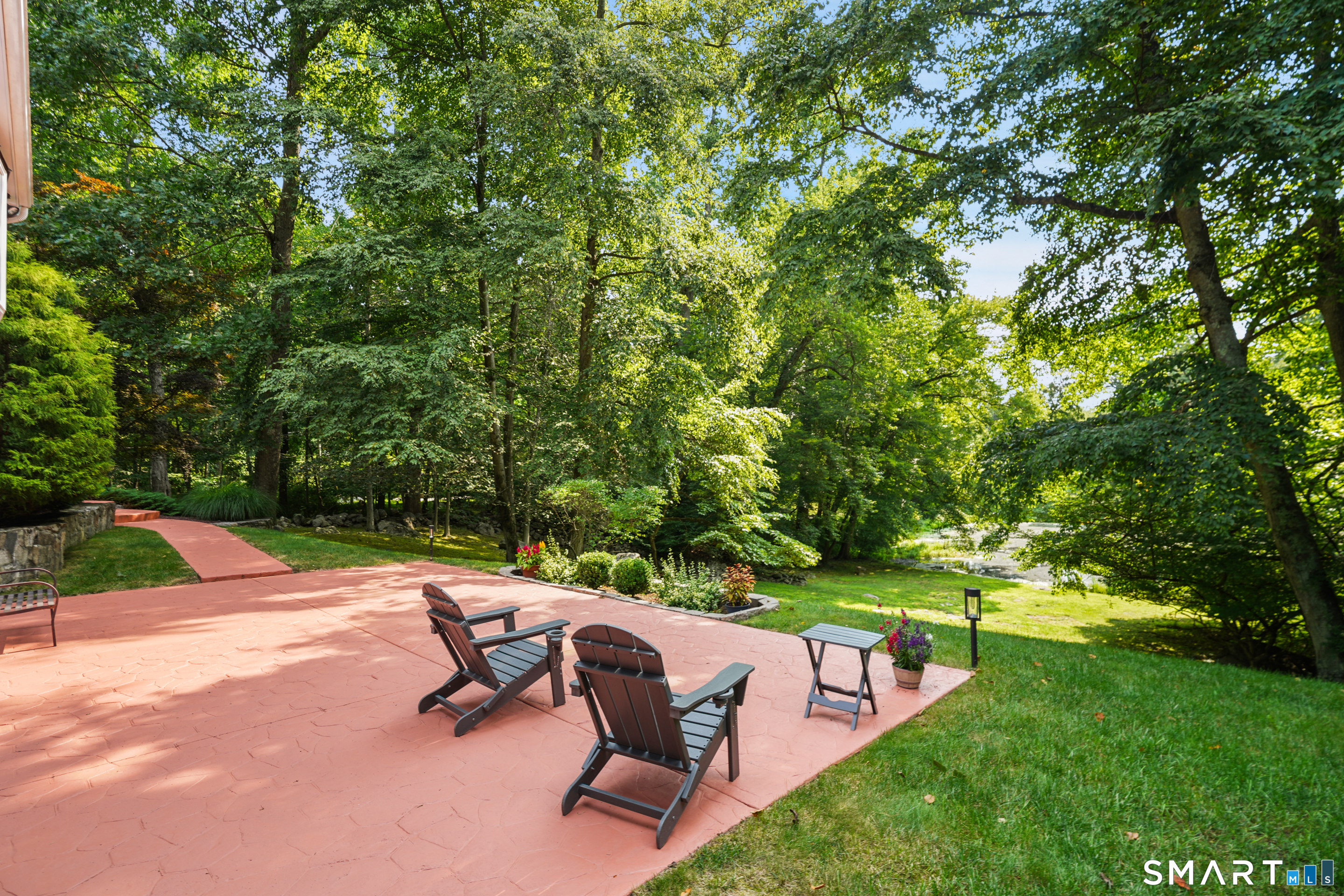 1171 Riverbank Road