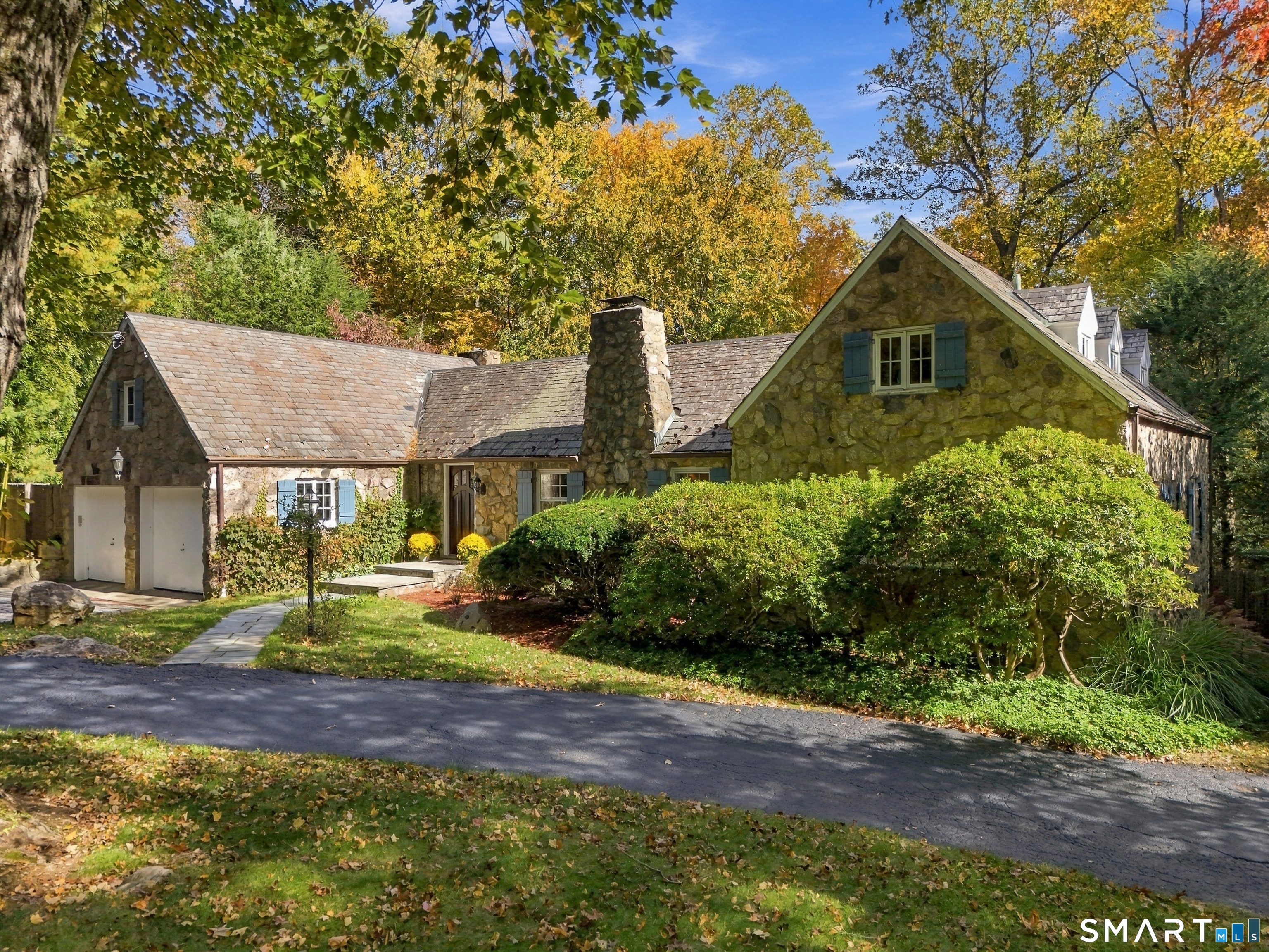 221 Hunting Ridge Road