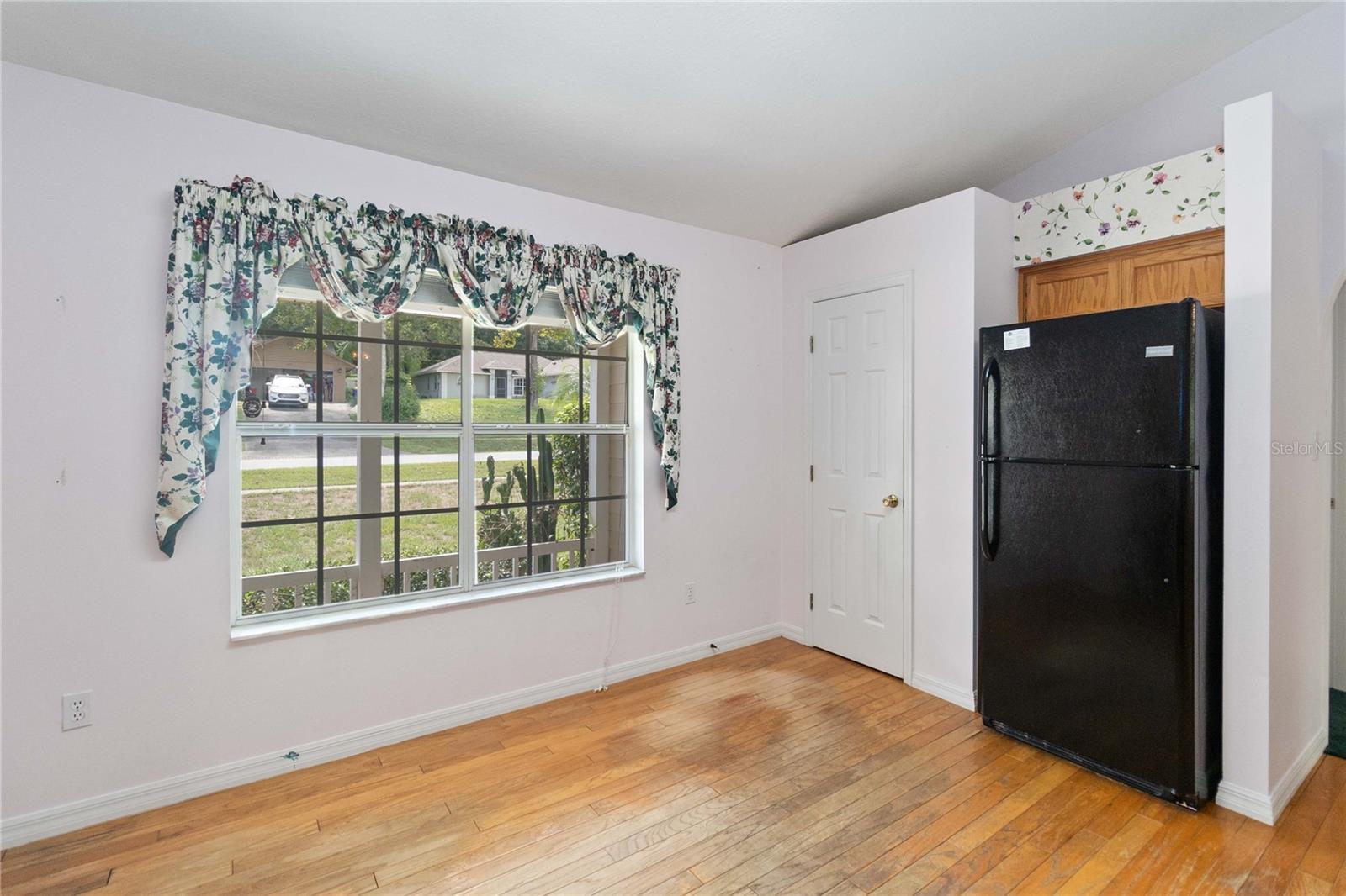 804 FORESTWOOD DR