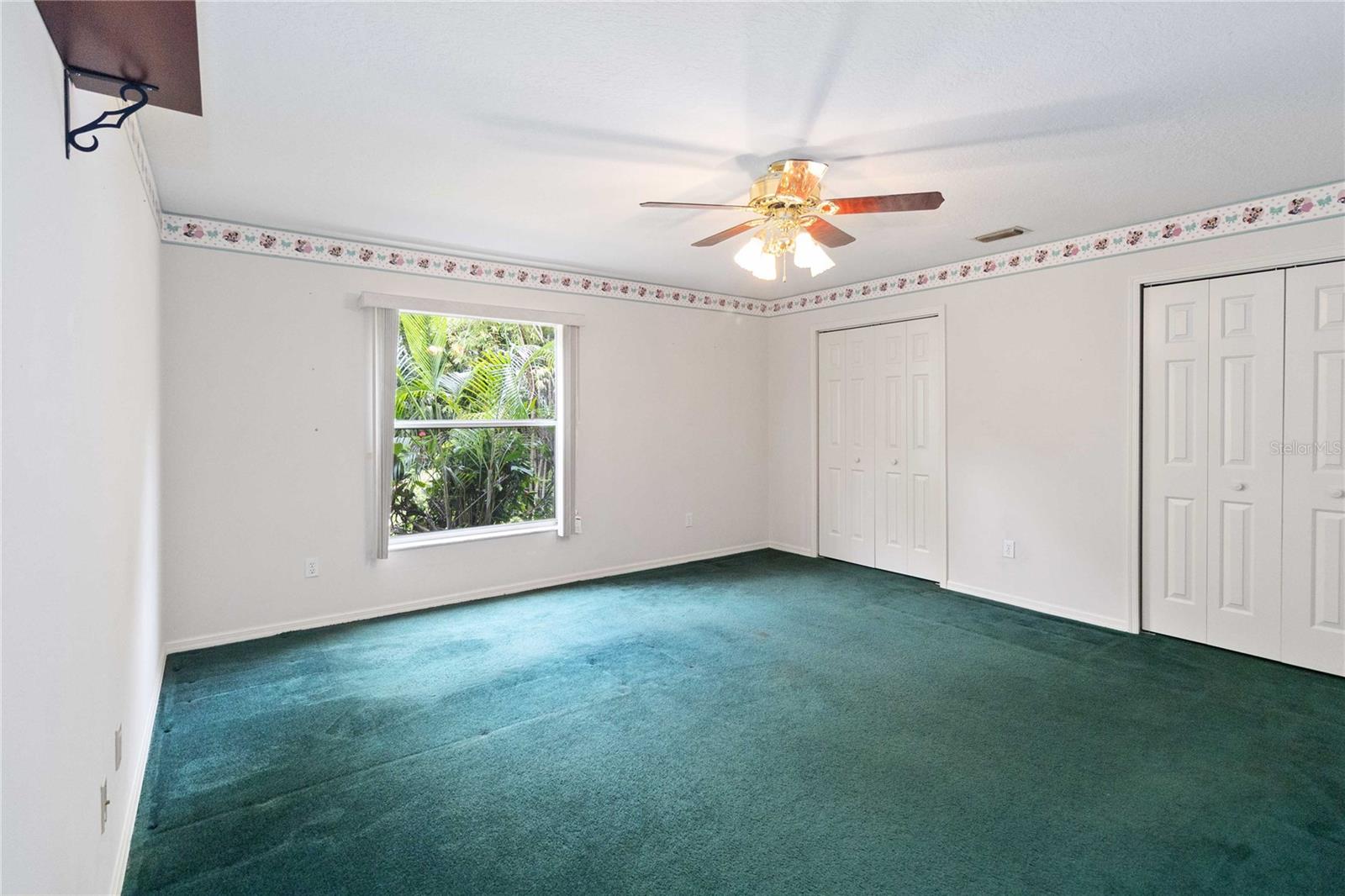 804 FORESTWOOD DR