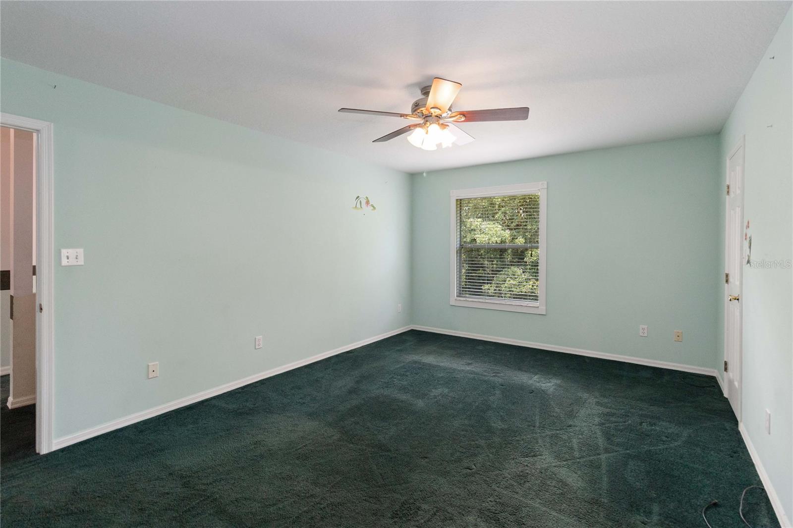 804 FORESTWOOD DR