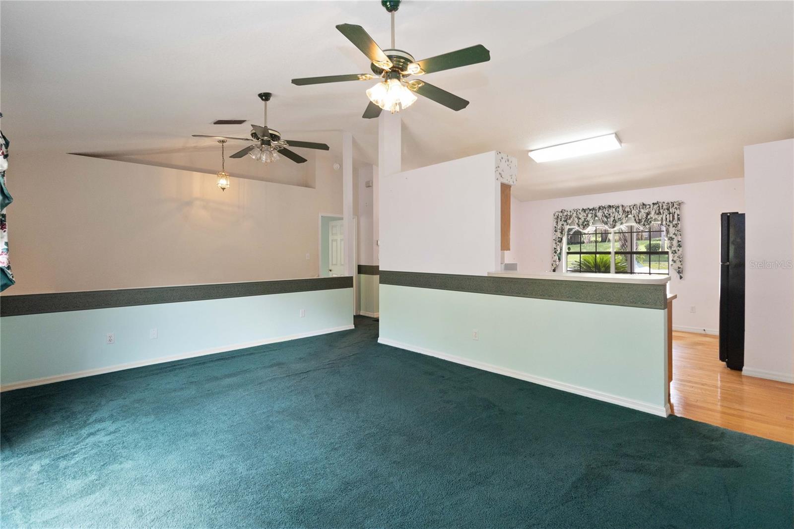 804 FORESTWOOD DR