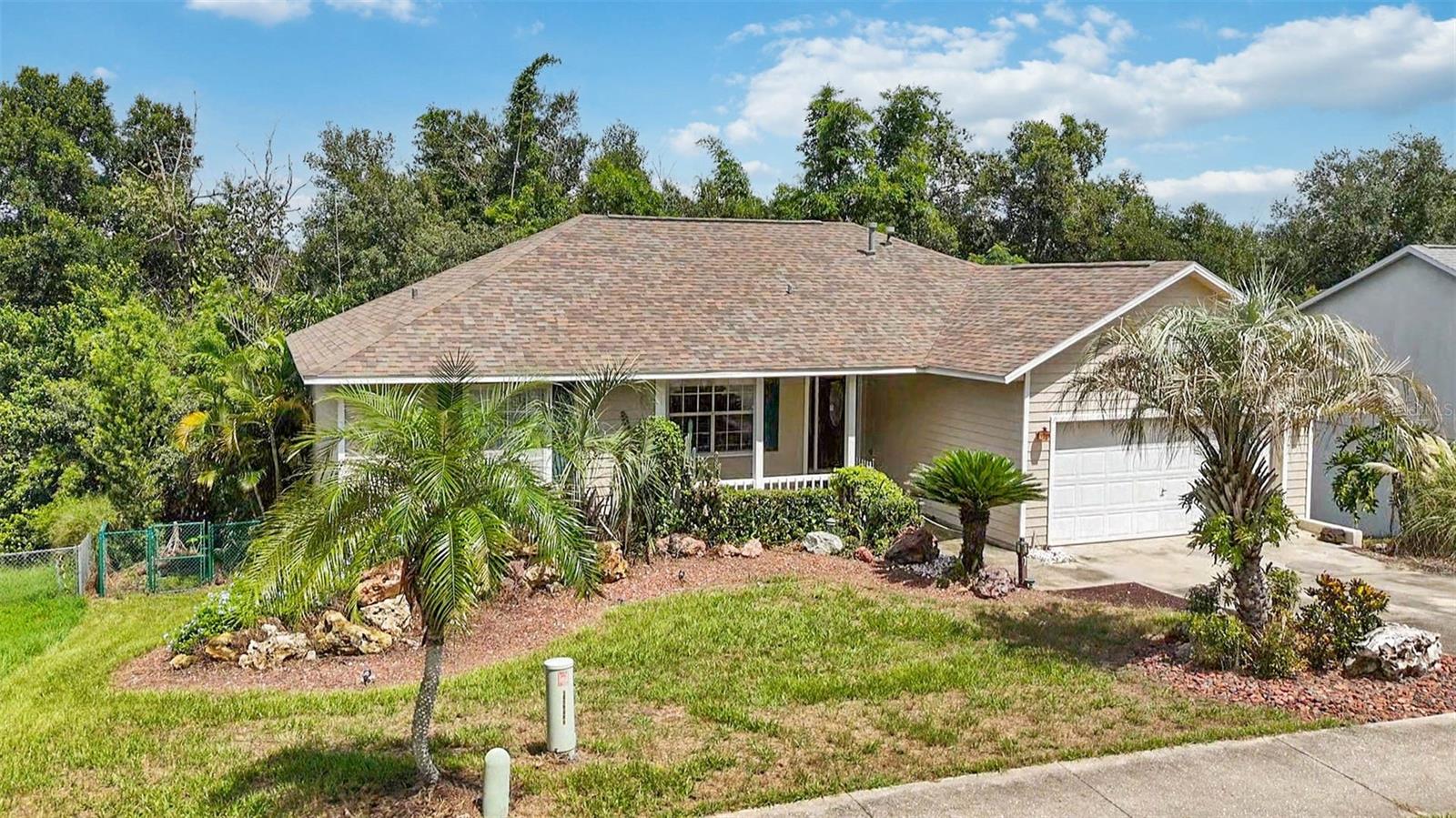 804 FORESTWOOD DR