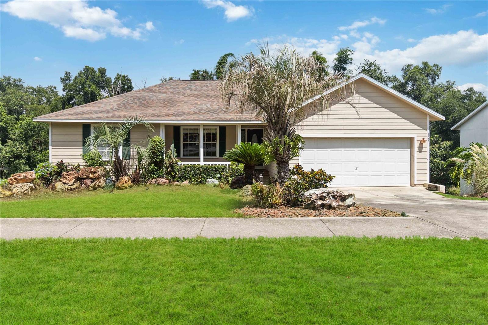 804 FORESTWOOD DR