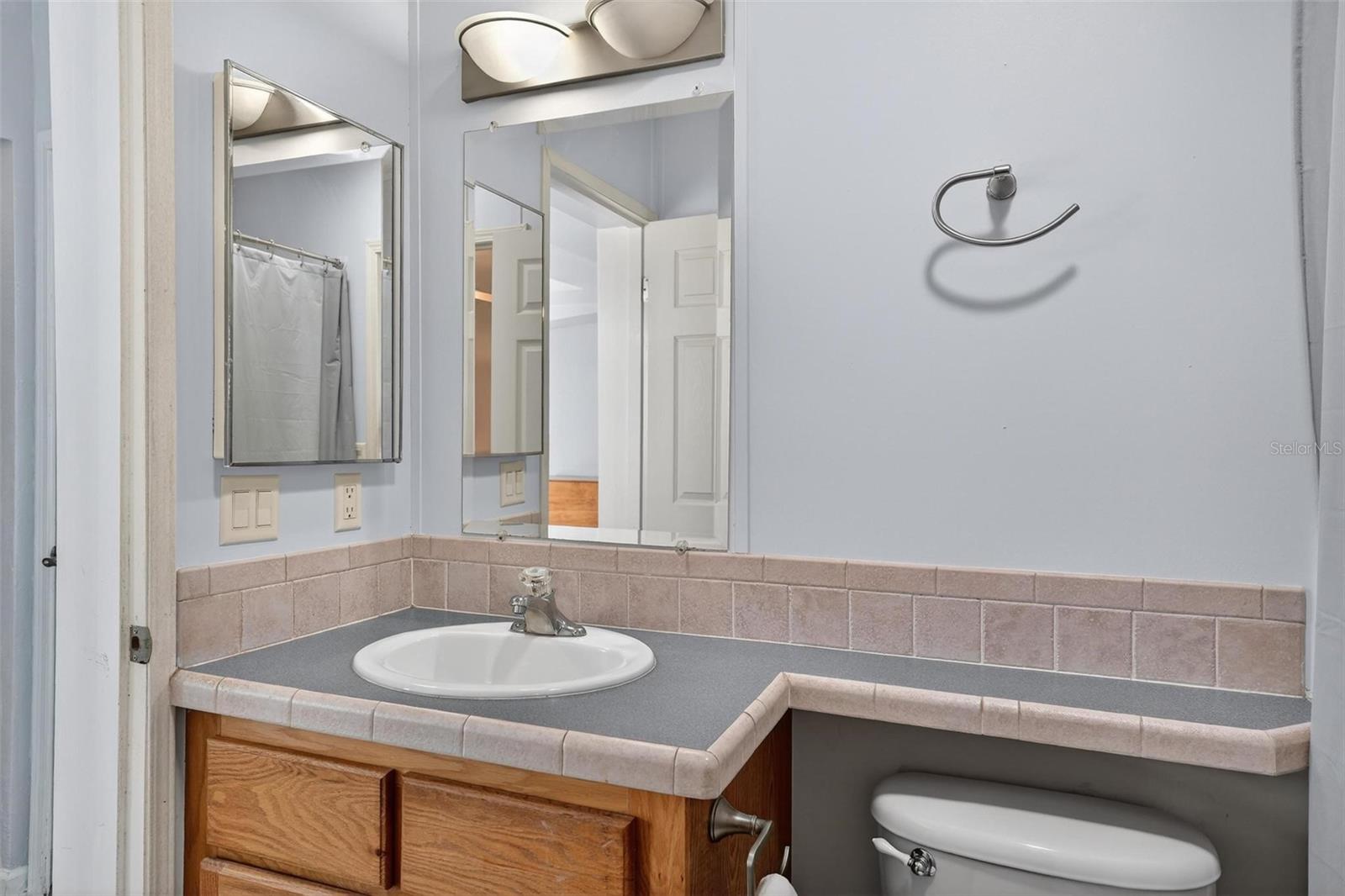 5353 NE 136TH PL