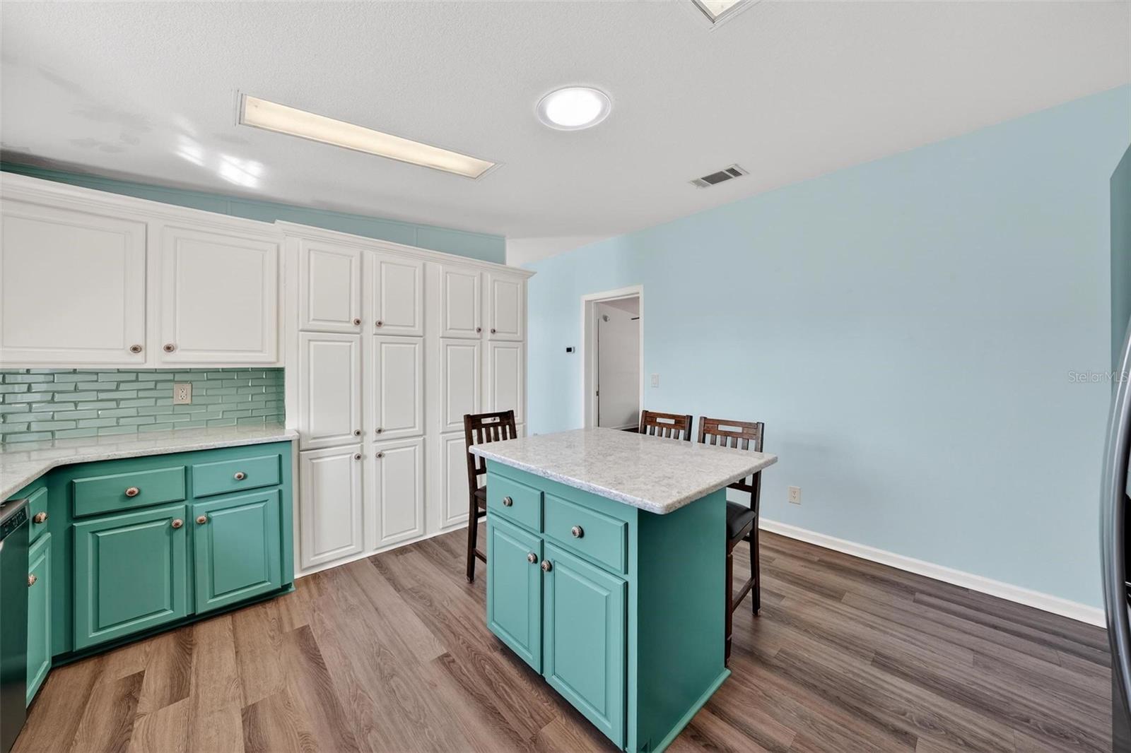 5353 NE 136TH PL