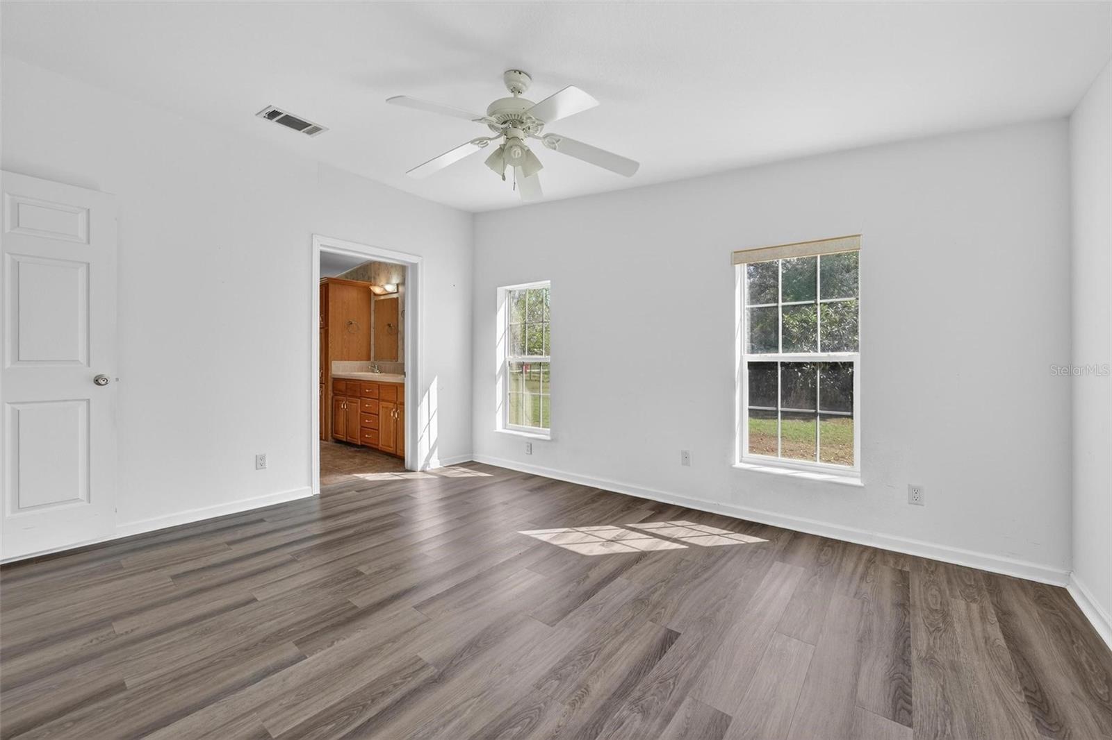 5353 NE 136TH PL