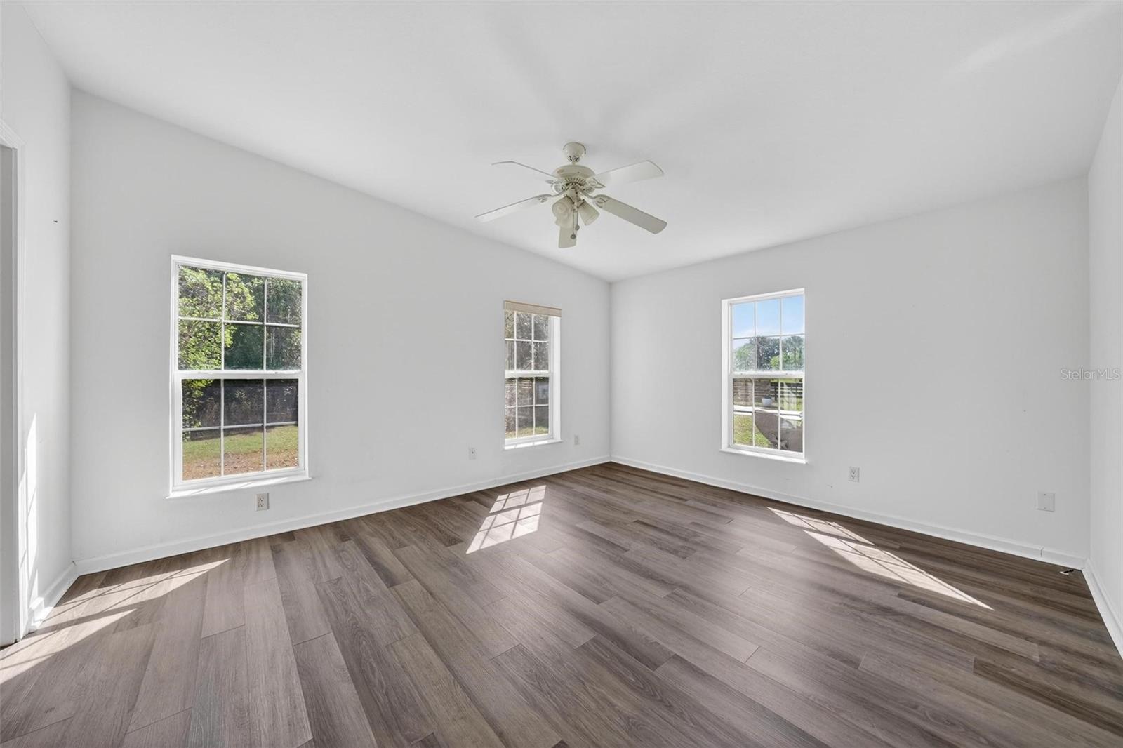 5353 NE 136TH PL