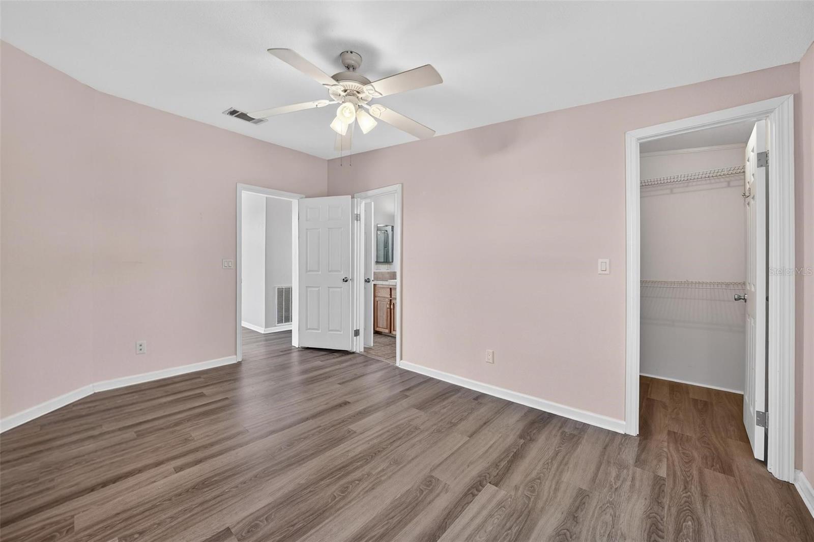 5353 NE 136TH PL