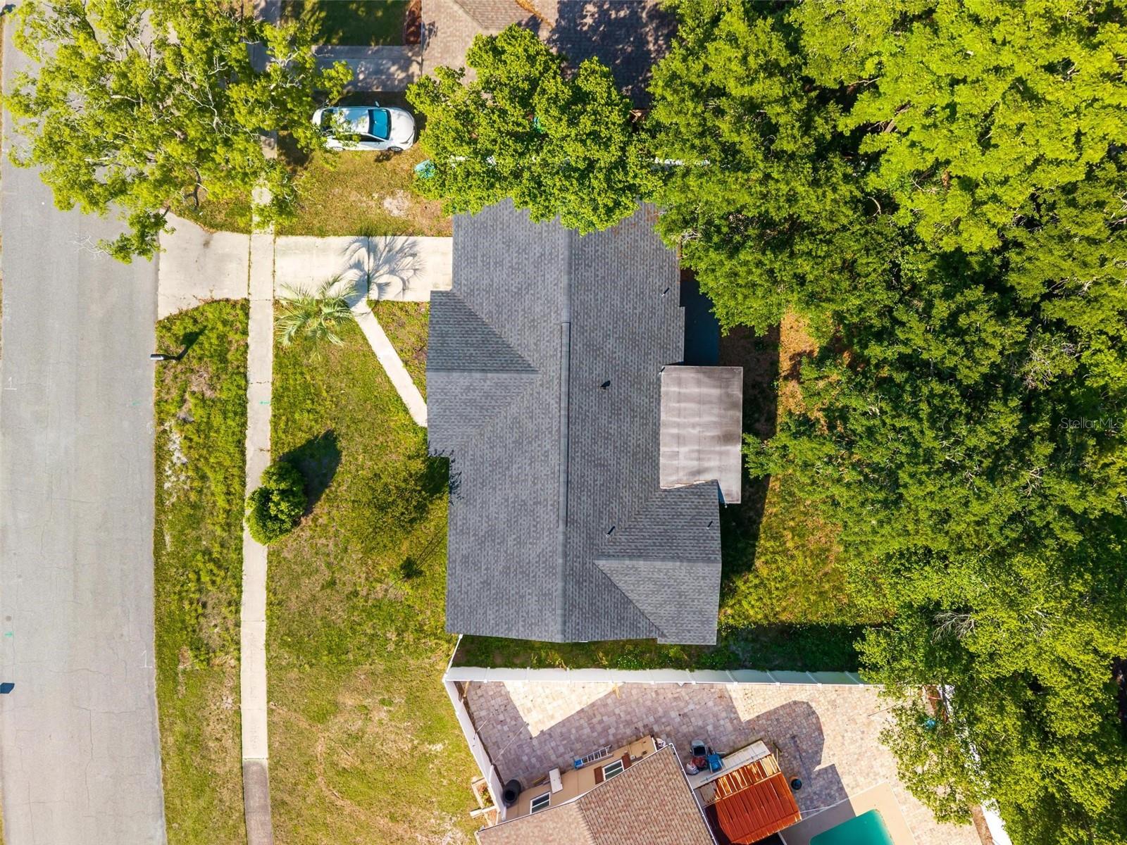 2039 JEFFERSON AVE
