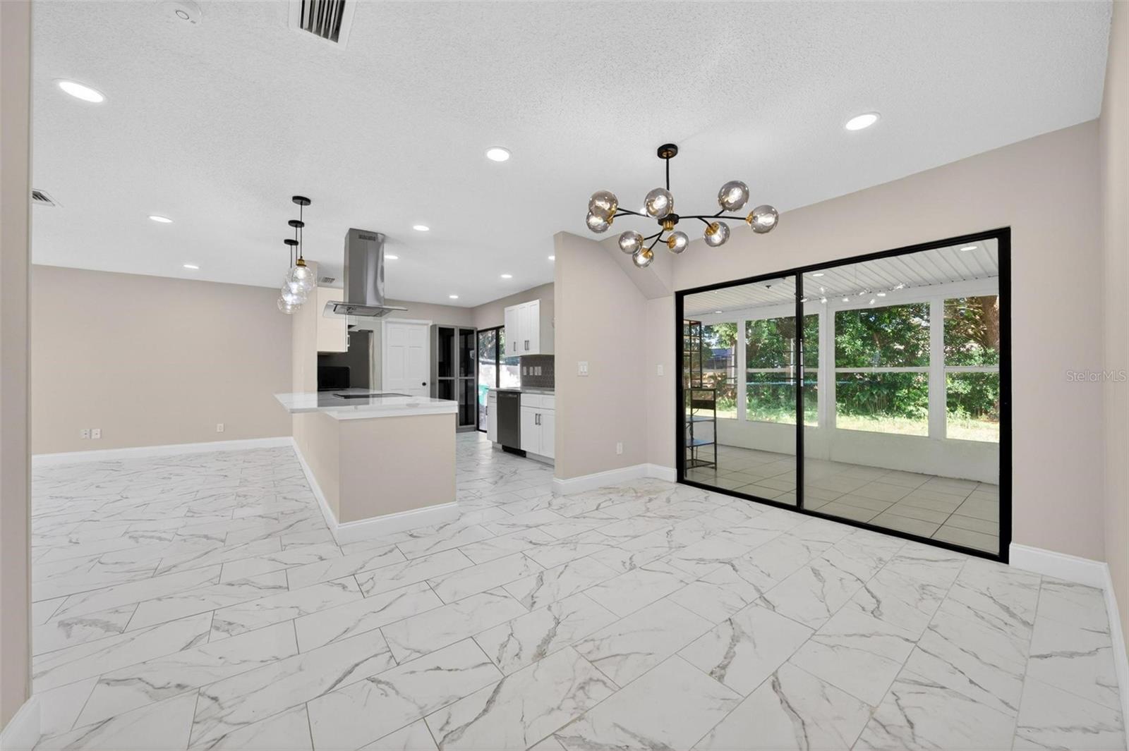 2039 JEFFERSON AVE
