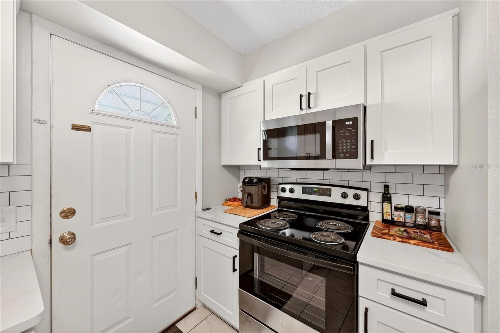 71 FAIRVIEW AVE