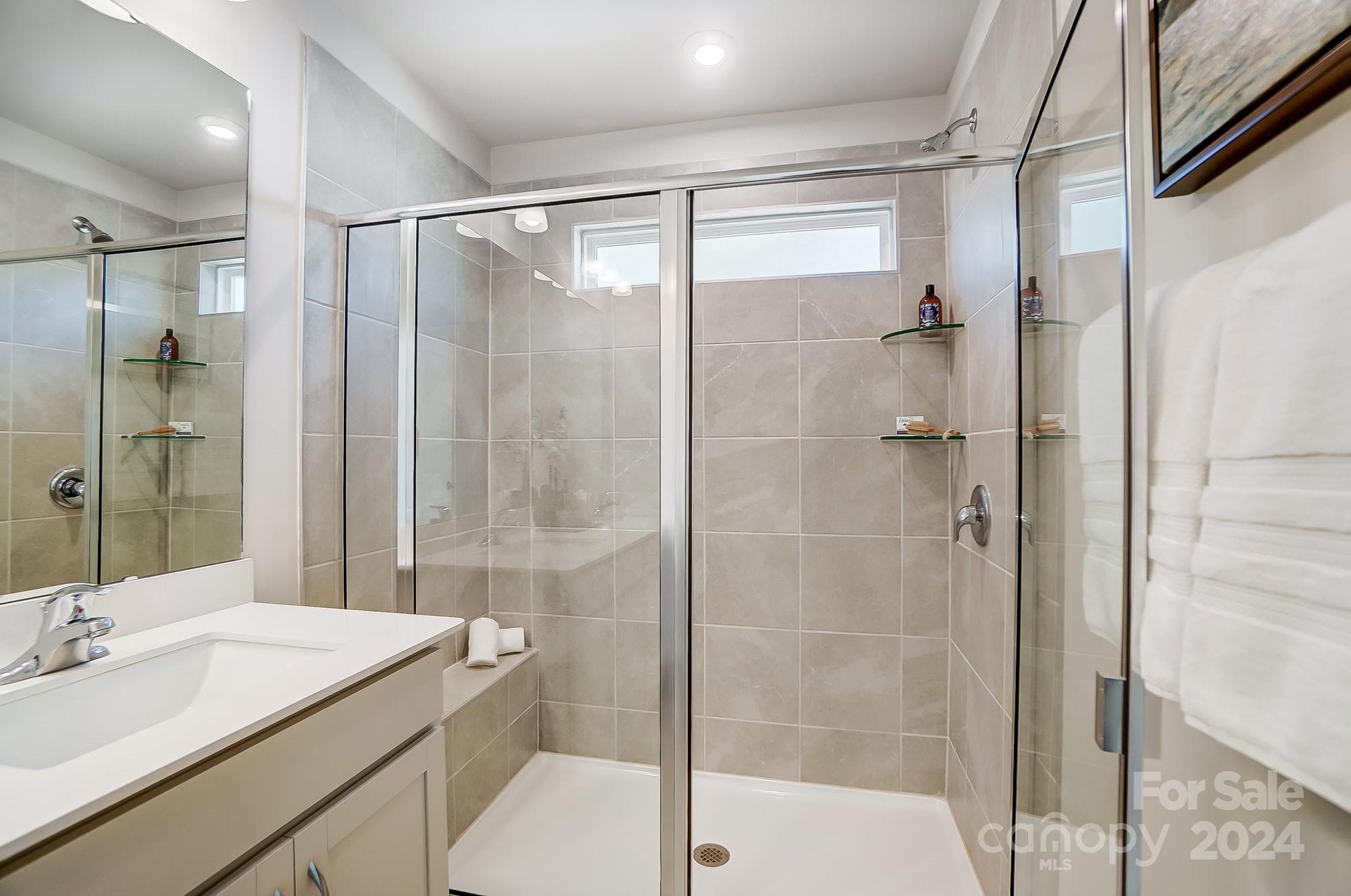 2205 Hedgecliff Road Unit: 1
